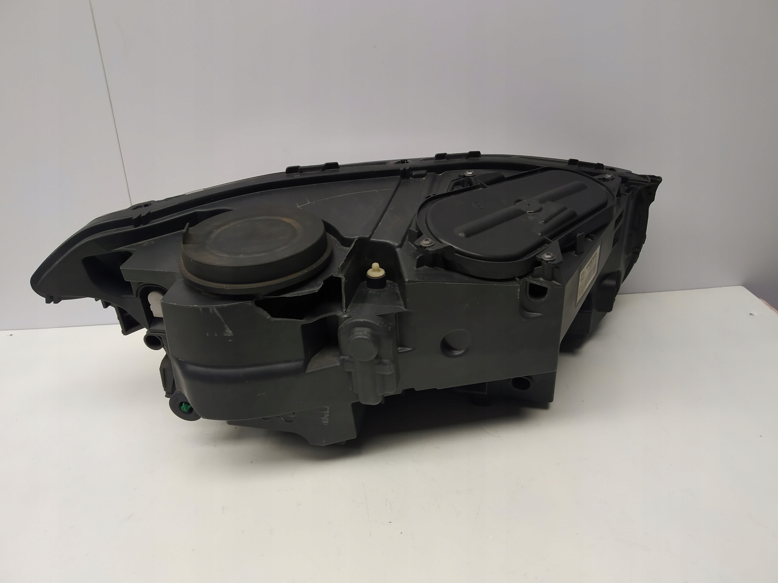 2014r + Volvo Xc90 II reflektor light front left zwykly USA