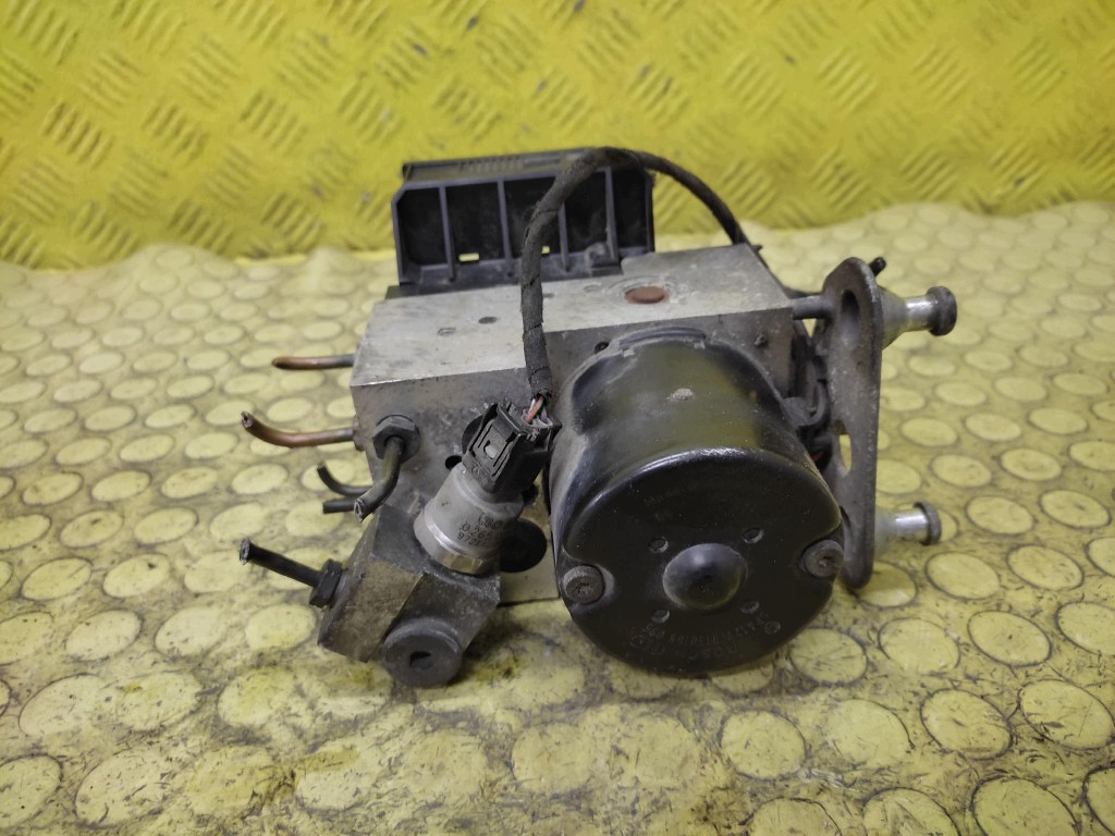 MERCEDES E-KLASA pump ABS 0265202464