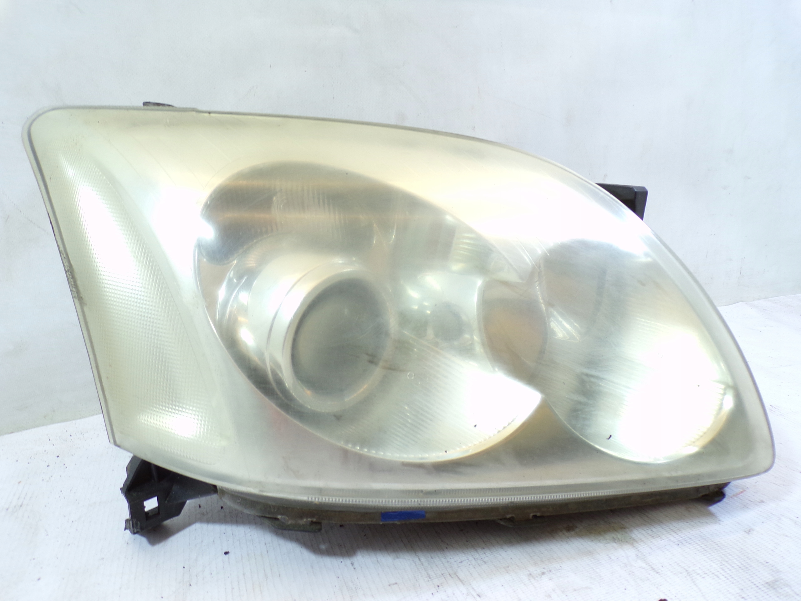 light right front front TOYOTA AVENSIS T25 (1) (K1)