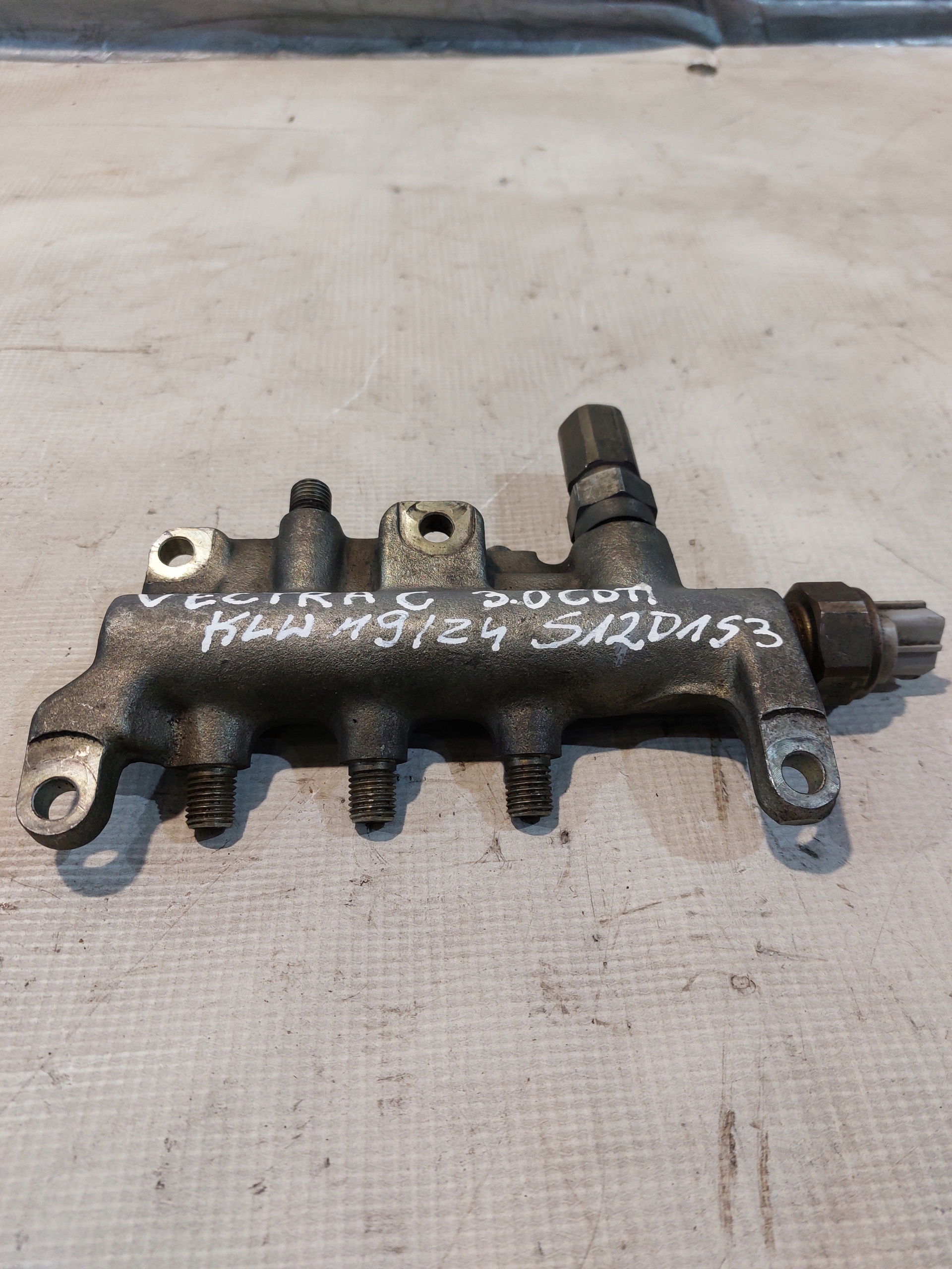 Rampe injection OPEL VECTRA C 3.0CDTI