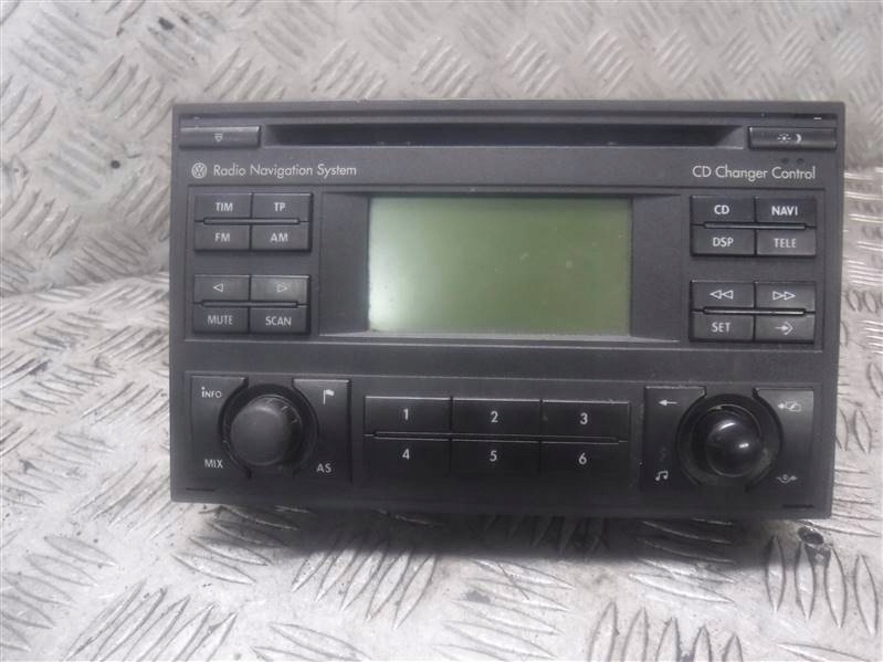 1J0035191C - РАДІО VW BORA 1J0035191