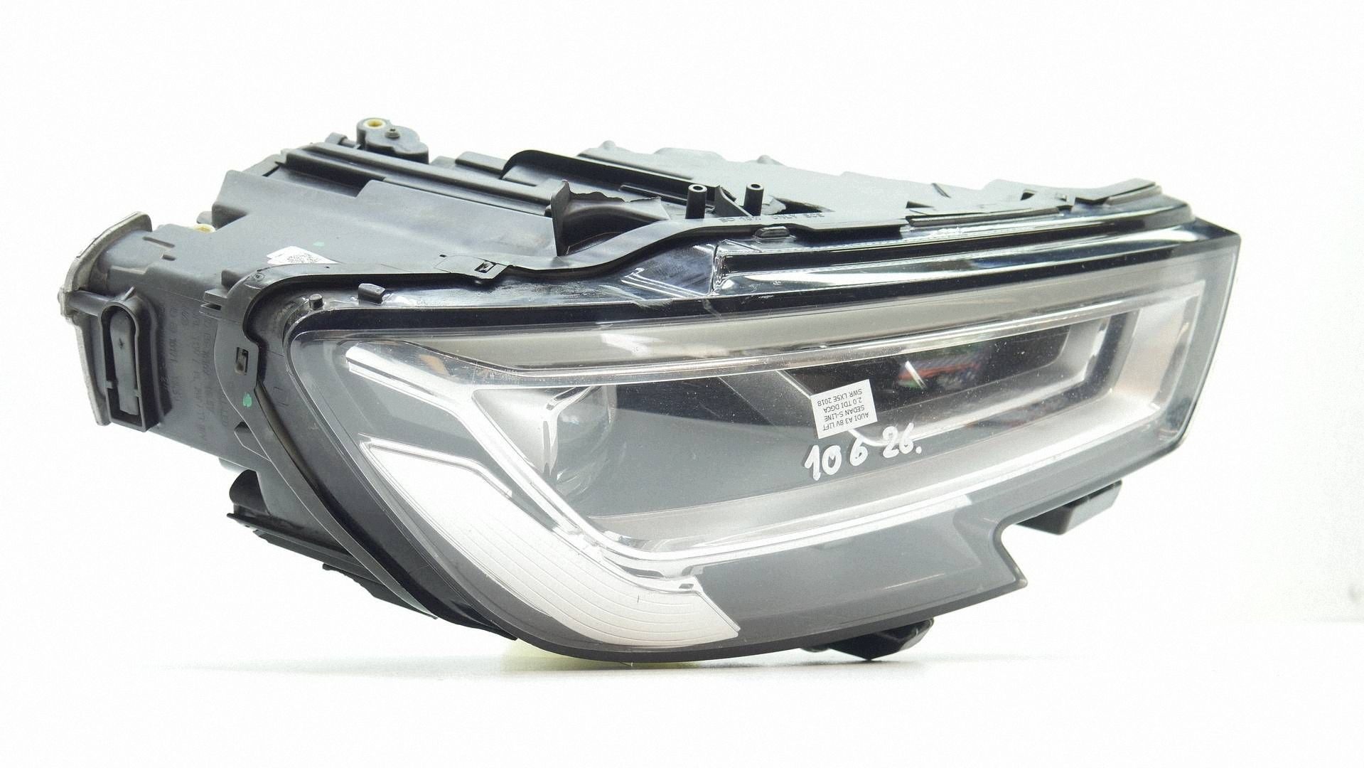 REFLEKTOR light right front right FULL LED AUDI A3 8V LIFT 8V0941034D UK