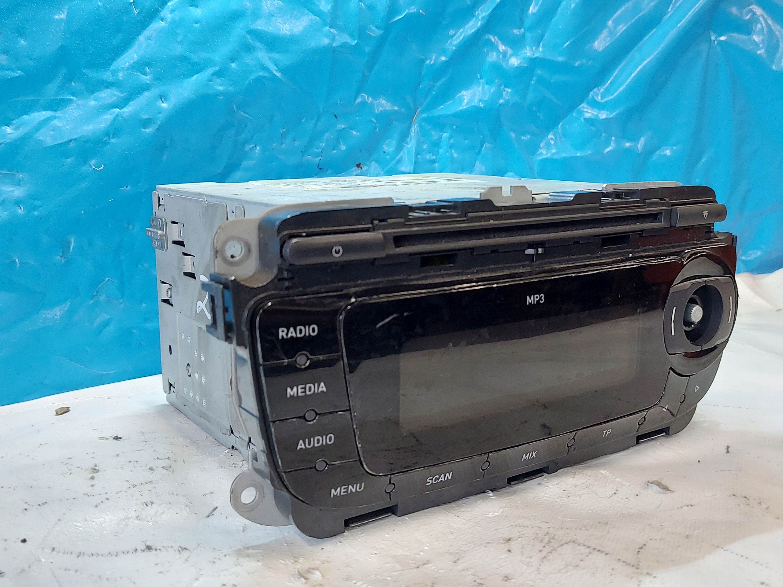 RADIO EKRAN IBIZA IV 6J0035153B