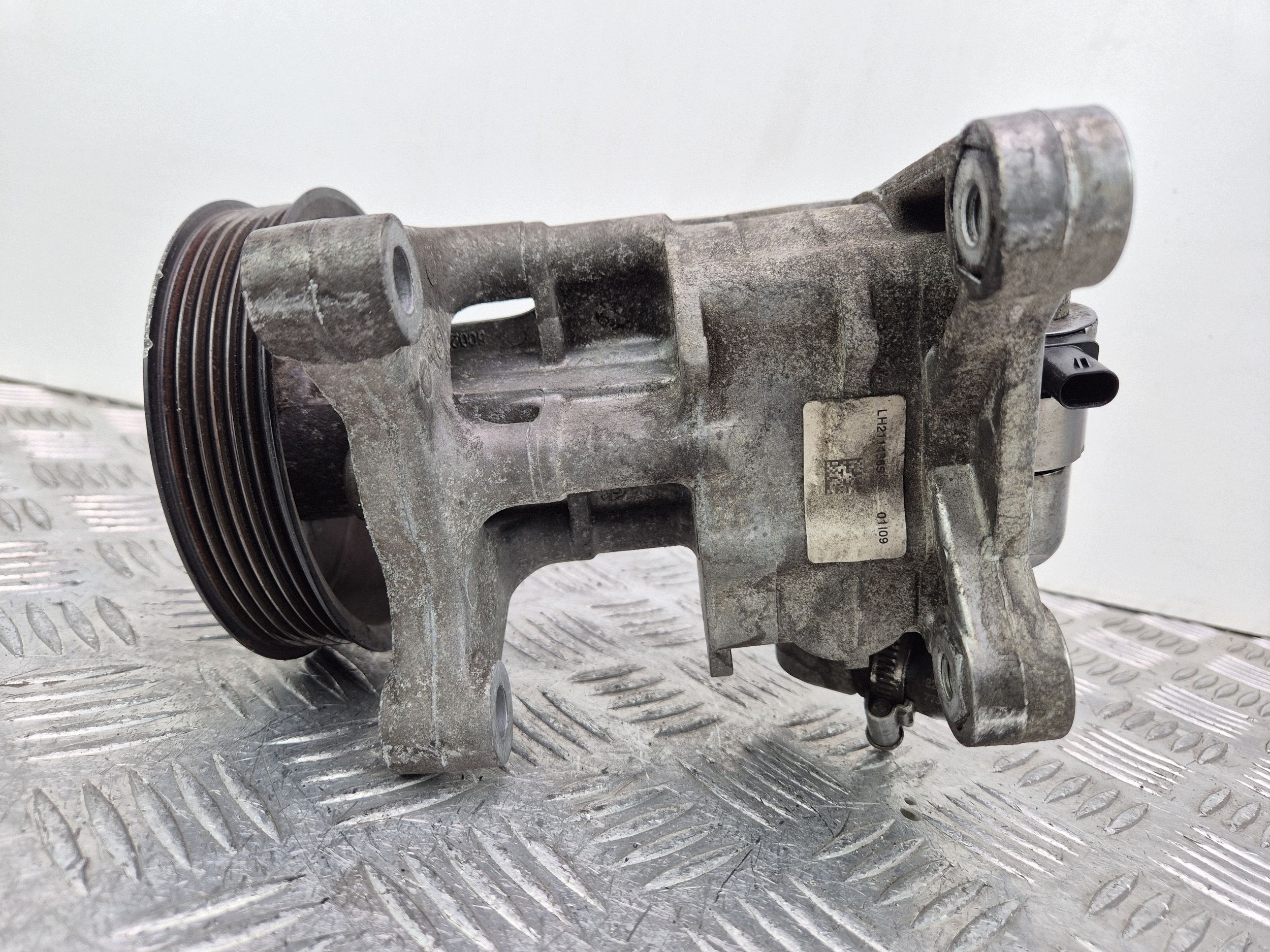 BMW X5 E70 35d servopumpe M57D30 306D5 679646101