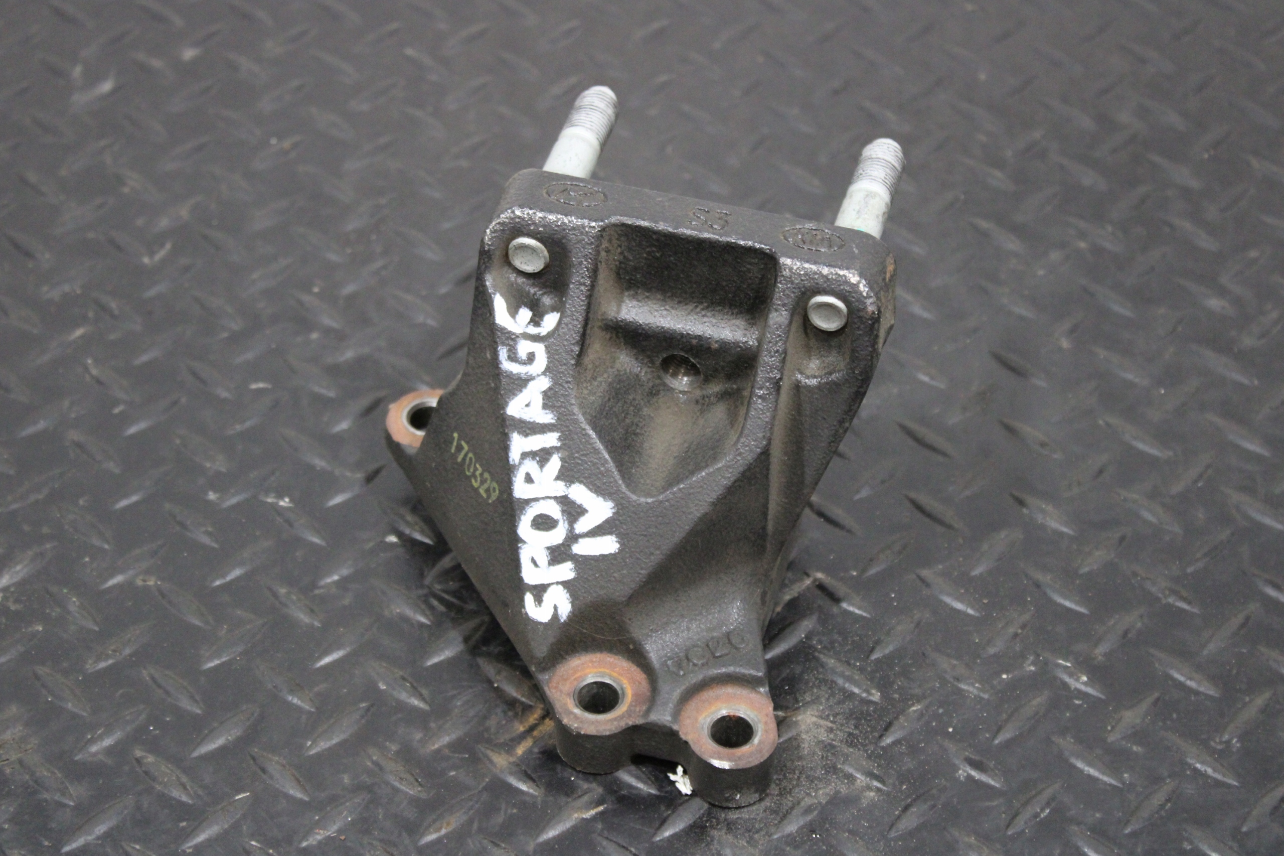 supporto staffa cambio ingranaggi KIA SPORTAGE 4 IV GT- LINE