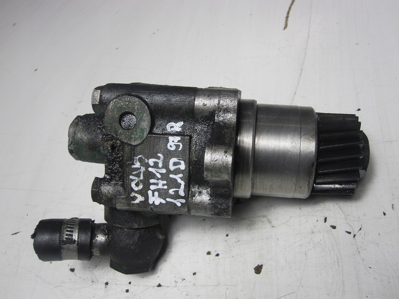 1628208 - НАСОС ГИДРОУСИЛИТЕЛЯ VOLVO D12A 12.1 97R