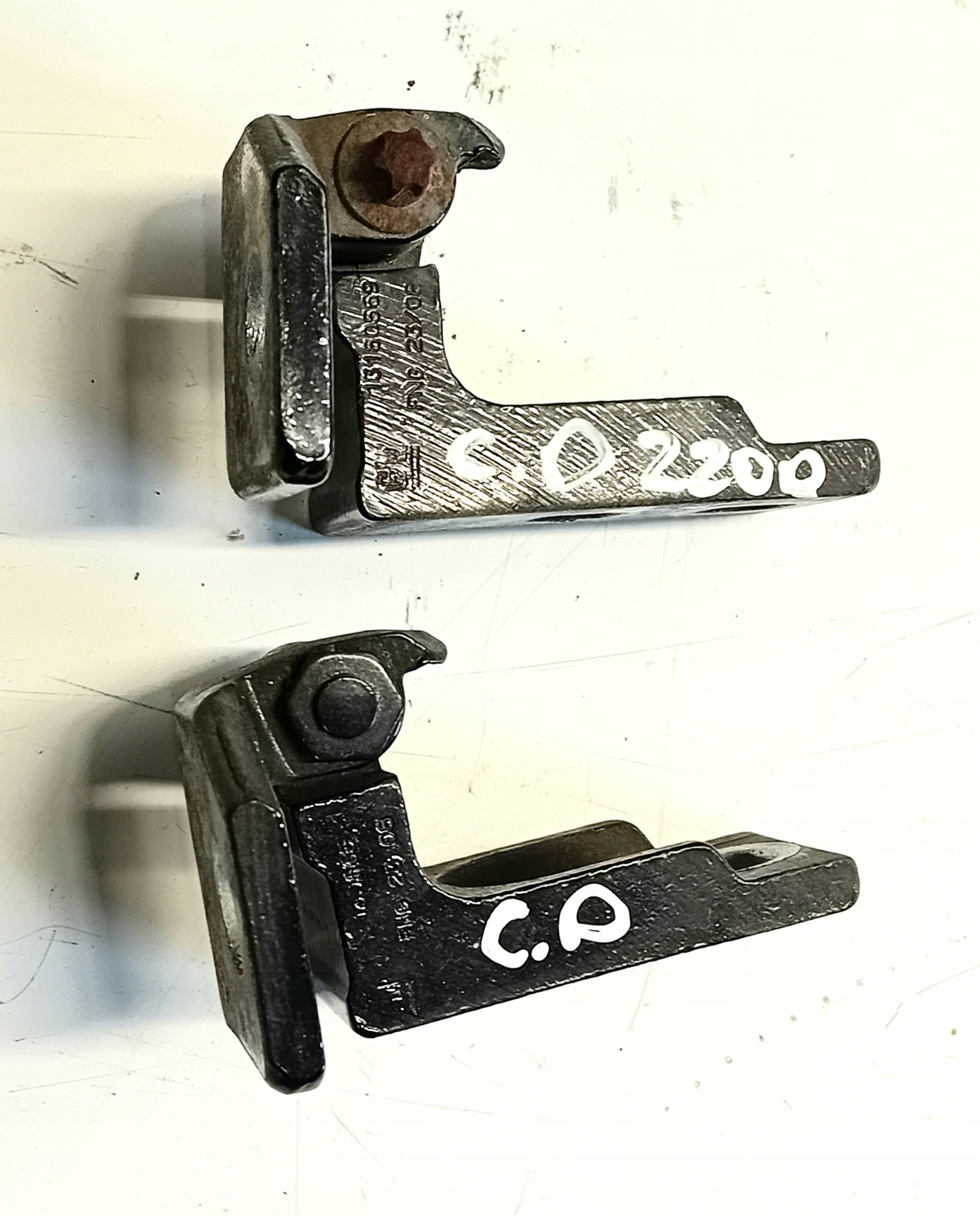hinges door left front KOMPLET OPEL CORSA D Z20R