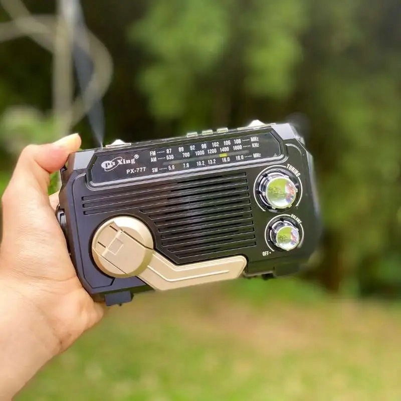 PRZENOŚNE RADIO SOLARNE FM KORBA LATARKA USB PANEL SOLARNY Bluetooth Radio AM FM