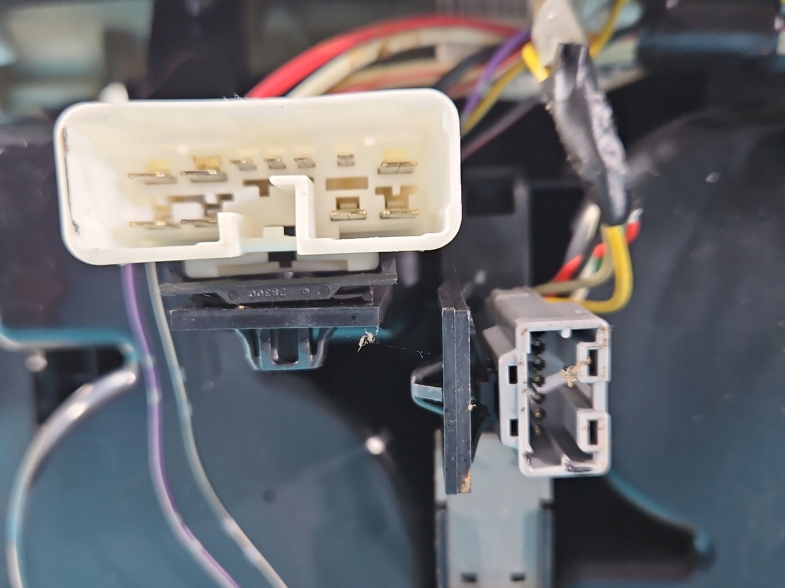 подлокотник тунель subaru TRIBECA 05-14 92174XA00A