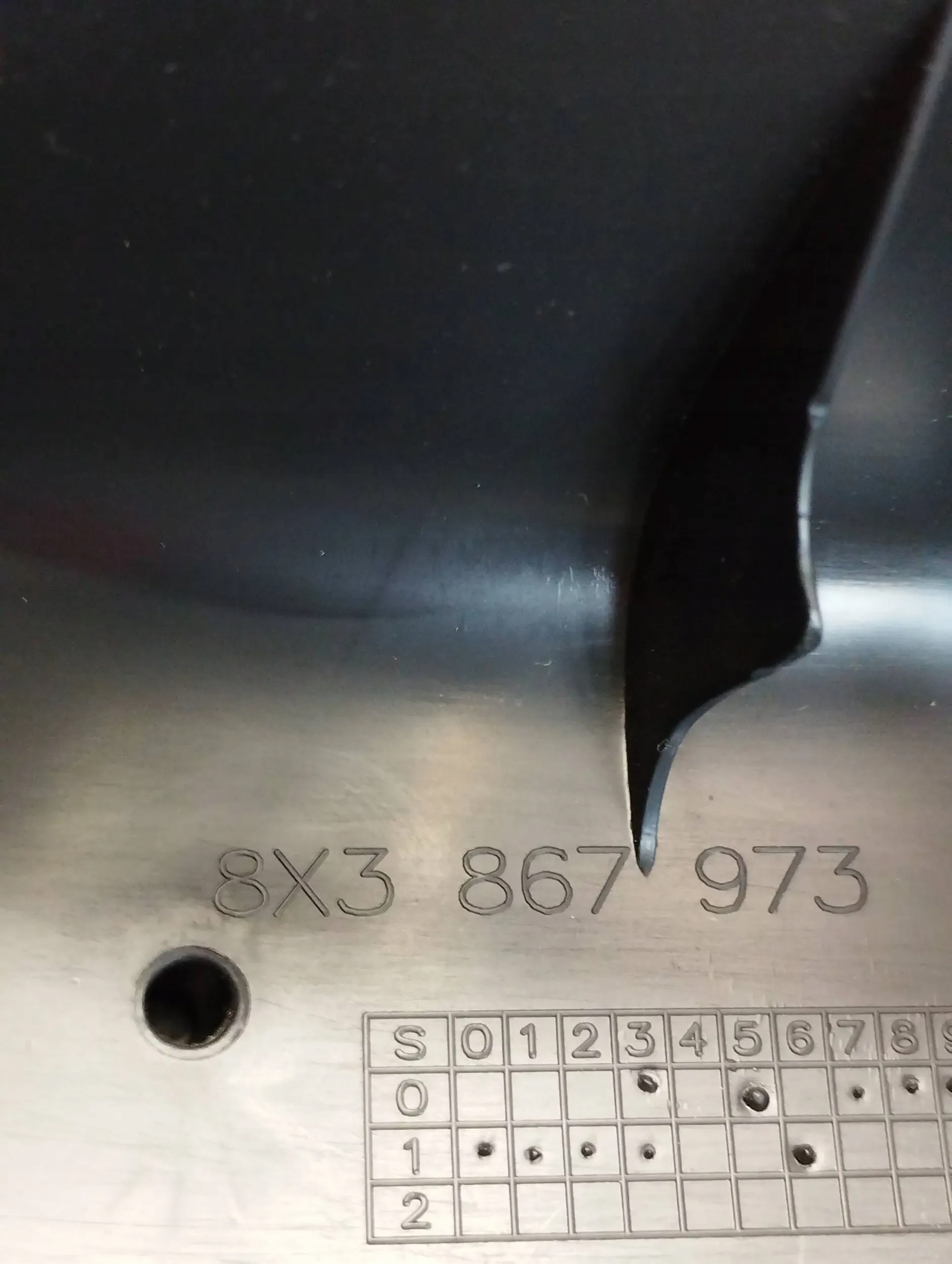 Audi A1 8X cover bonnet rear part 8X3867973