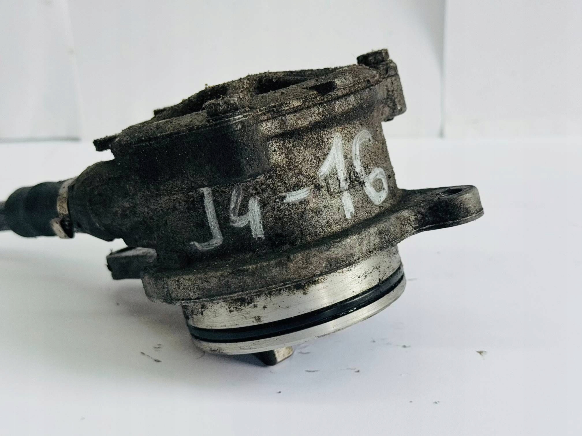 Pompe à vide BMW E46 98R Berline 961110885