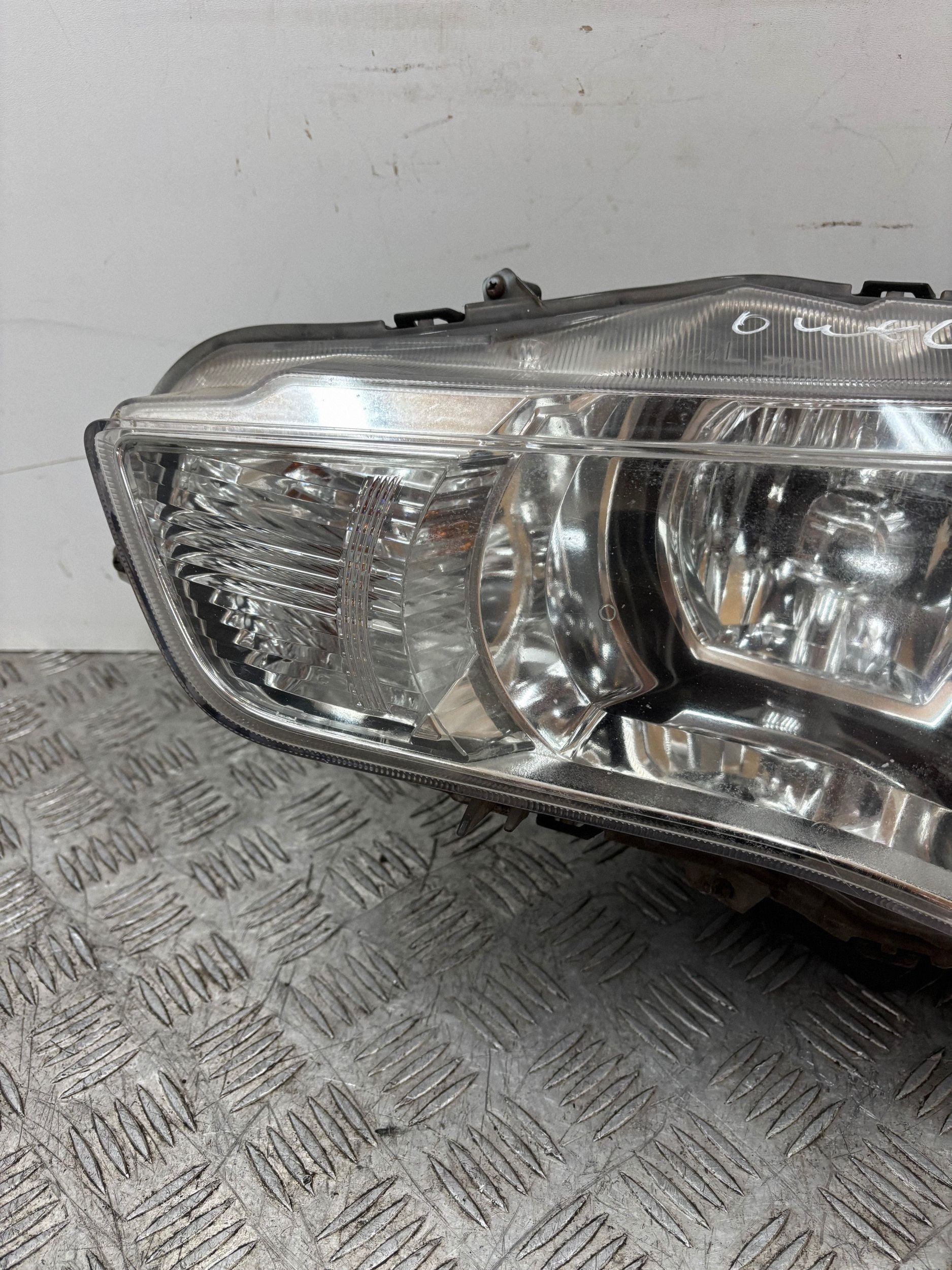 REFLEKTOR light left XENON MITSUBISHI OUTLANDER II LIFT 10