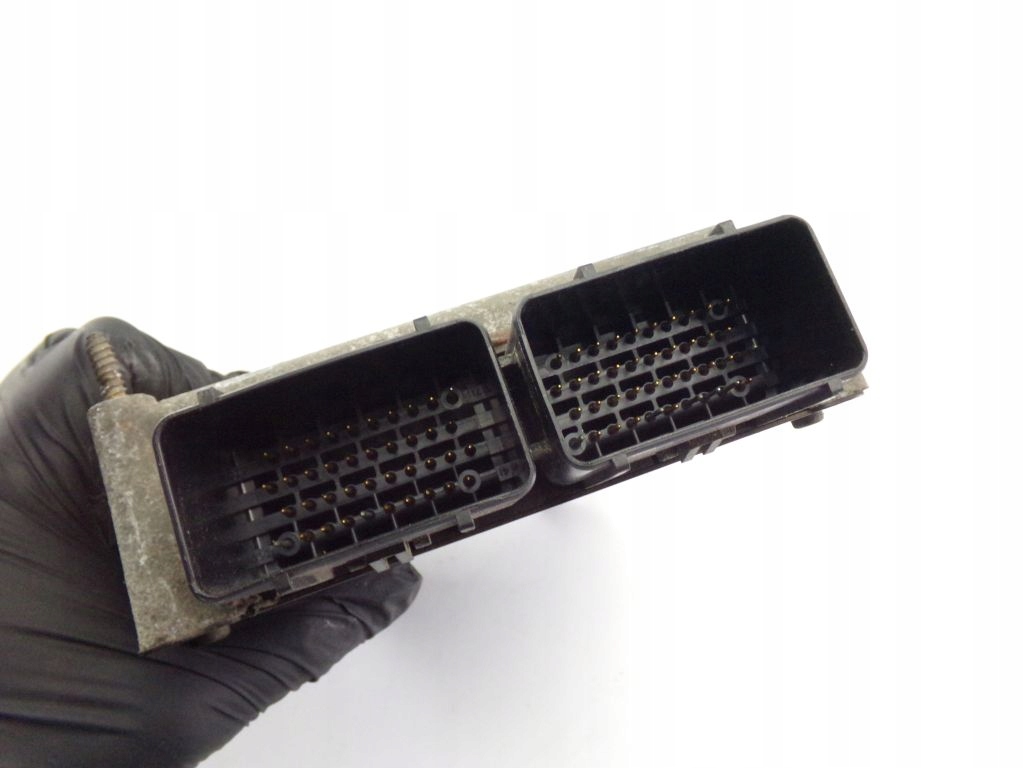 computer control unit of the engine CHRYSLER VOYAGER III 3.0 BENZ P04727232AC