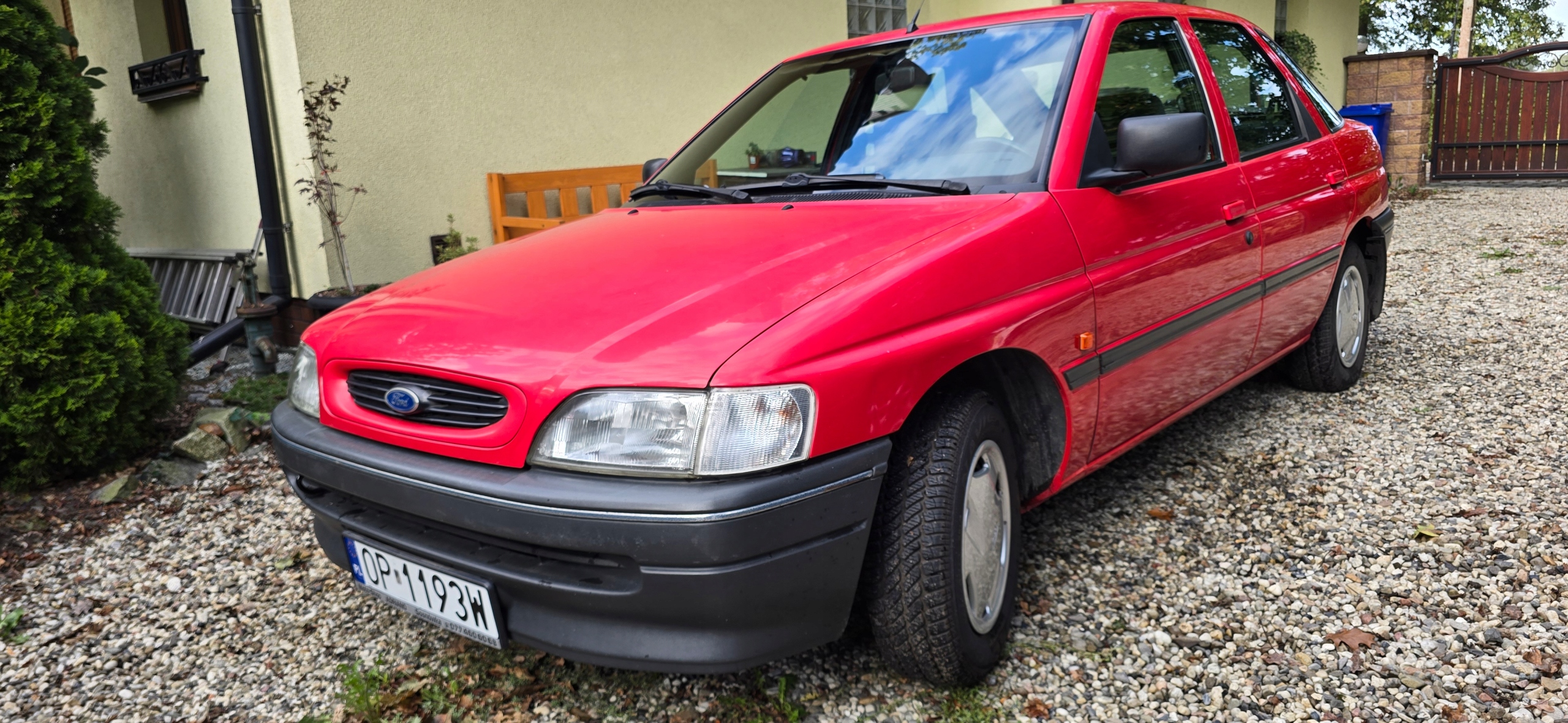 Ford Escort 1.3 piękny youngtimer Polski SALON