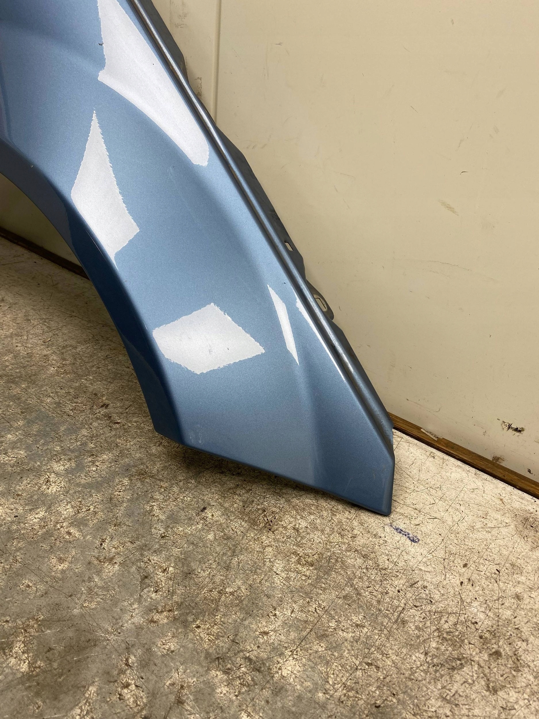 MERCEDES C W204 AVANGARDE complete fender right front 230