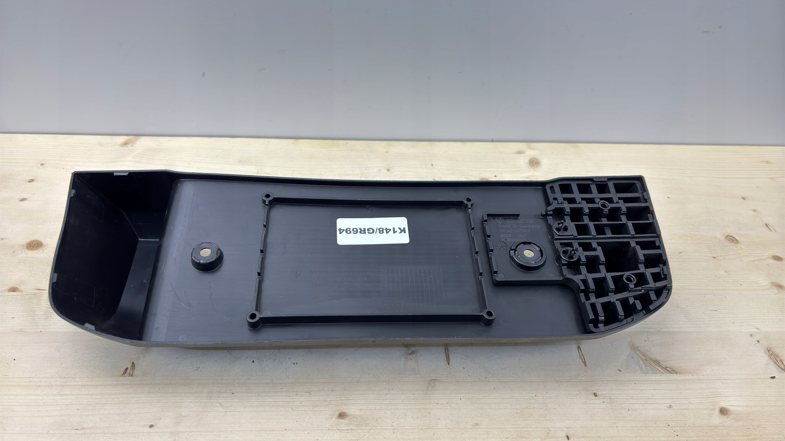 PORSCHE MACAN 95C Poignée Support plaque Panneau Couverture 95C807847A K148/GR694