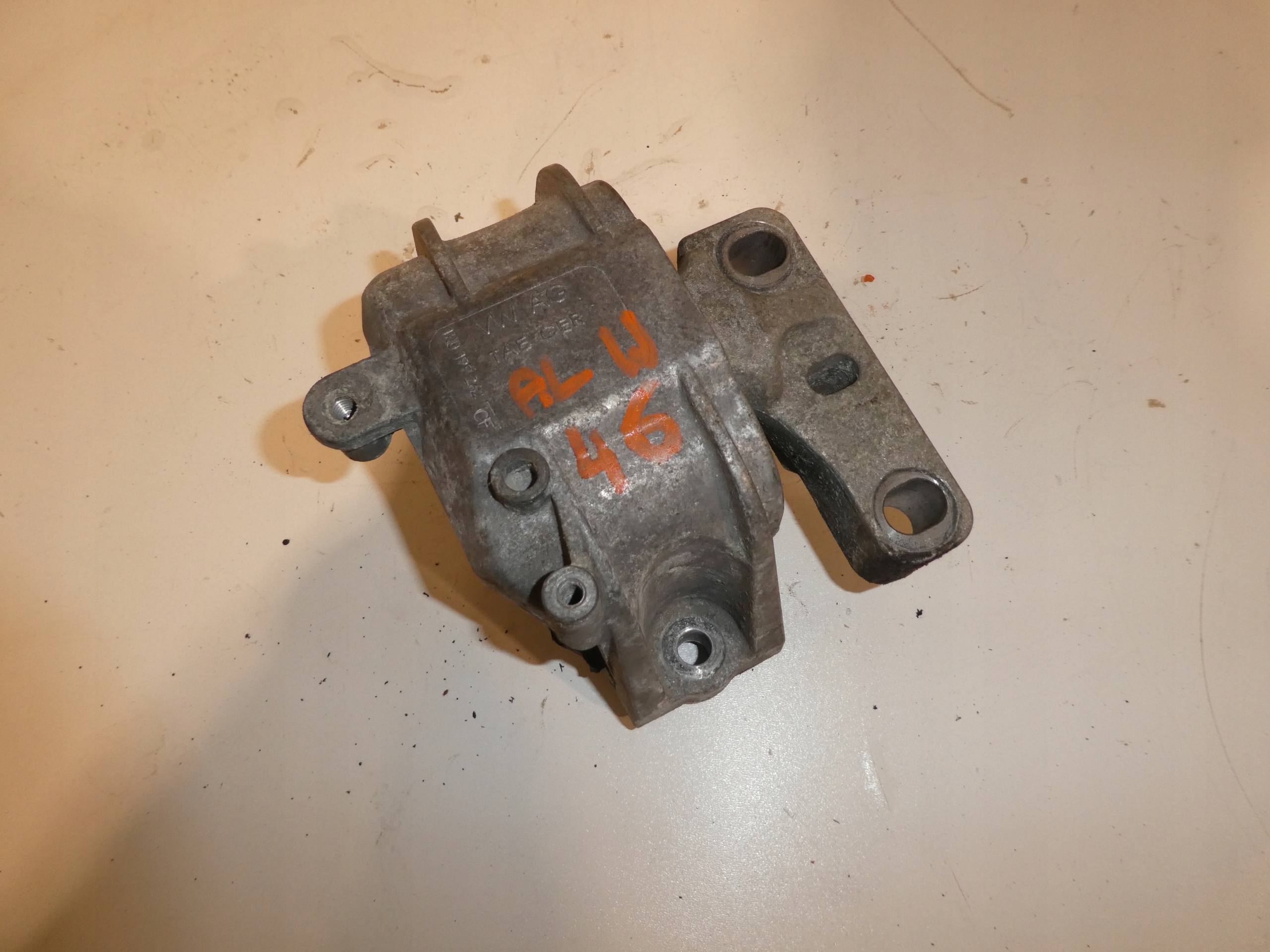 engine mount VW SEAT SKODA 1.4 TSI 1k0199262CF