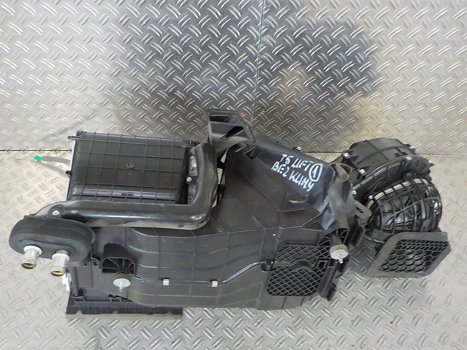 VW T5 LIFT обогреватель передний