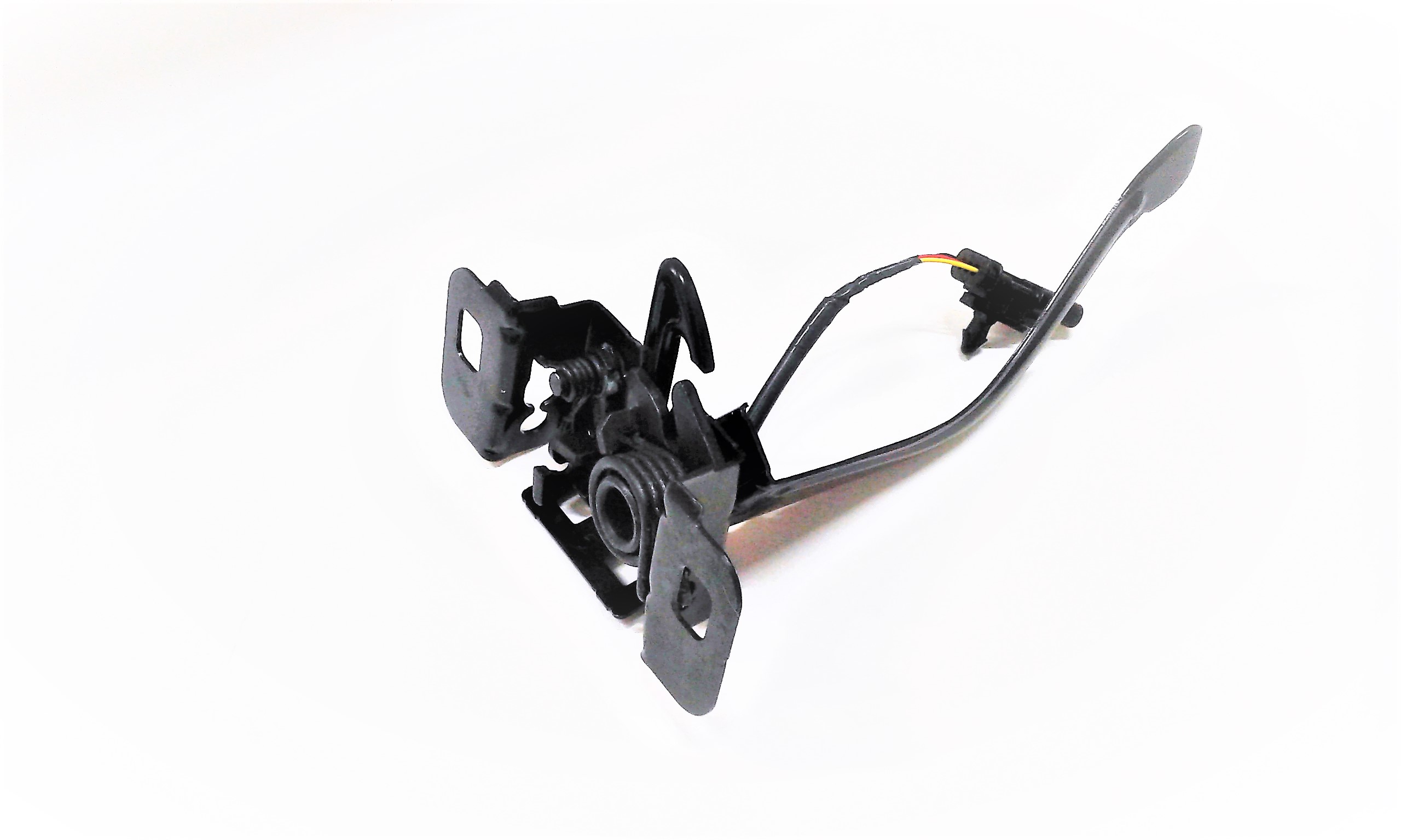 NOWY ZAMEK MASKI Z CZUJNIKIEM OPEL MOKKA X