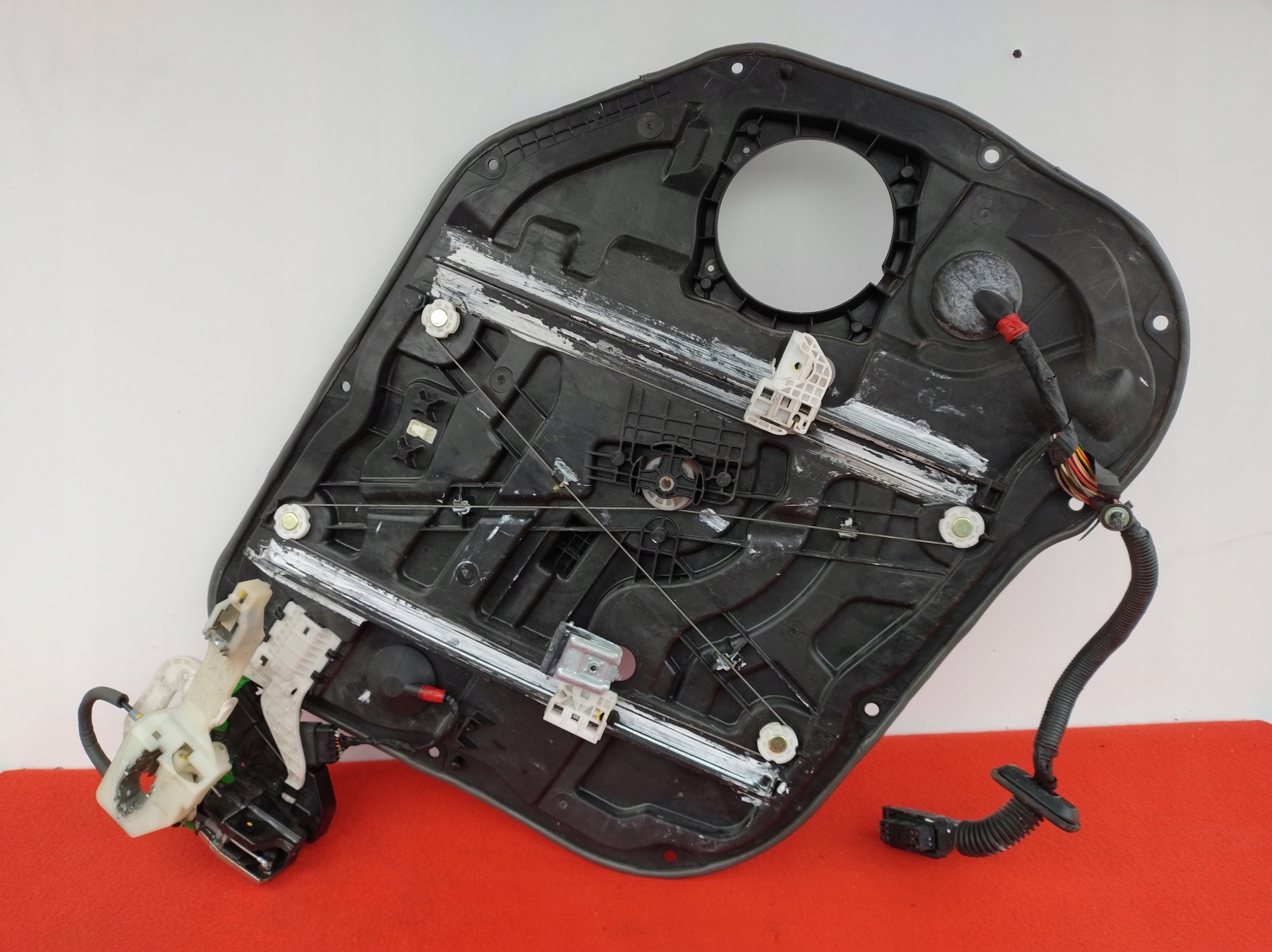 KIA CARENS 4 IV lock door right front PROWADNICA windows support .../200