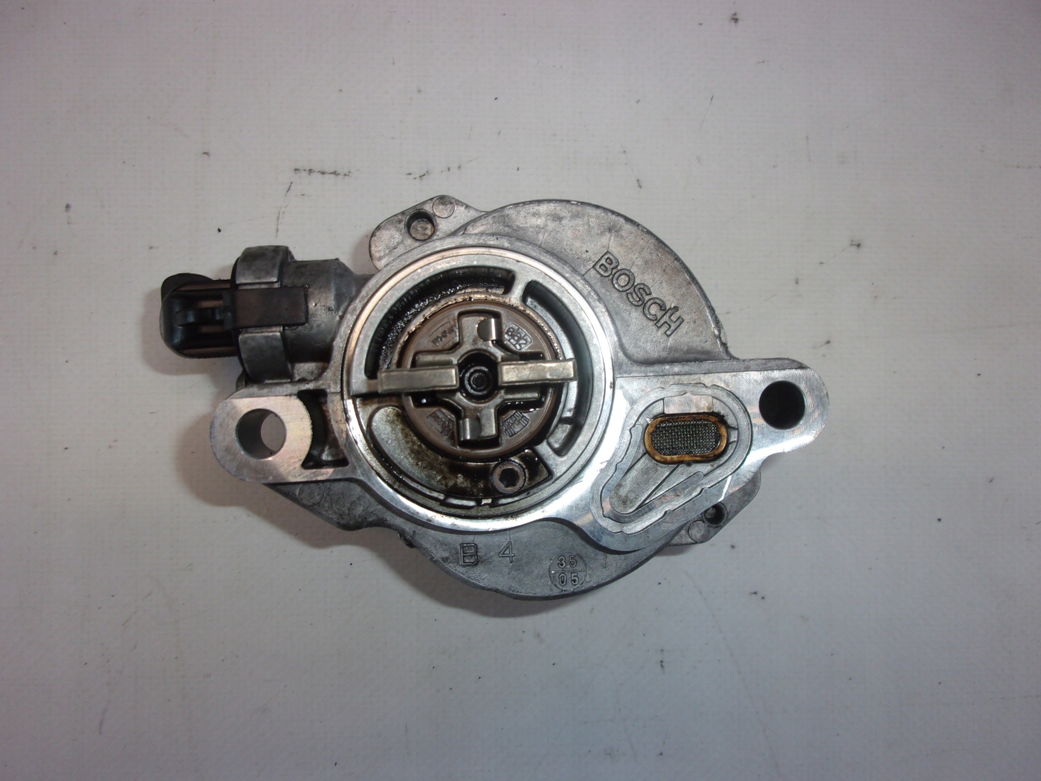 Bosch D1562A насос вакум