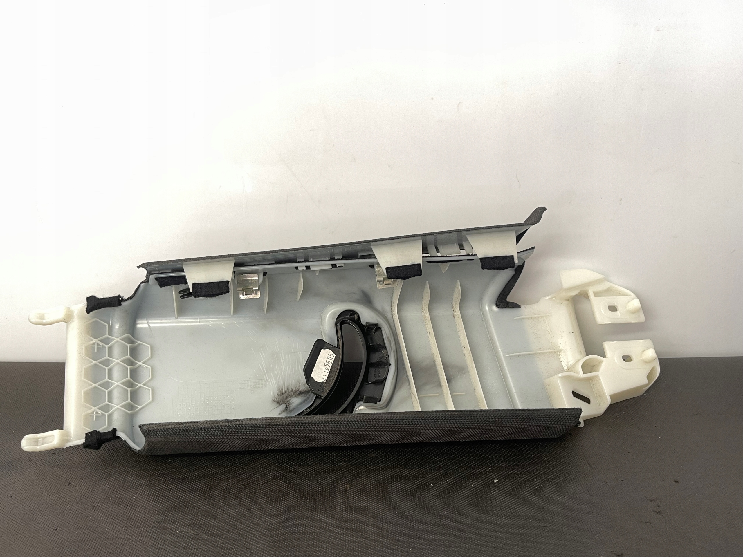 cover SLUPKA left AUDI A5 8T S-LINE 3D 8T0867243A