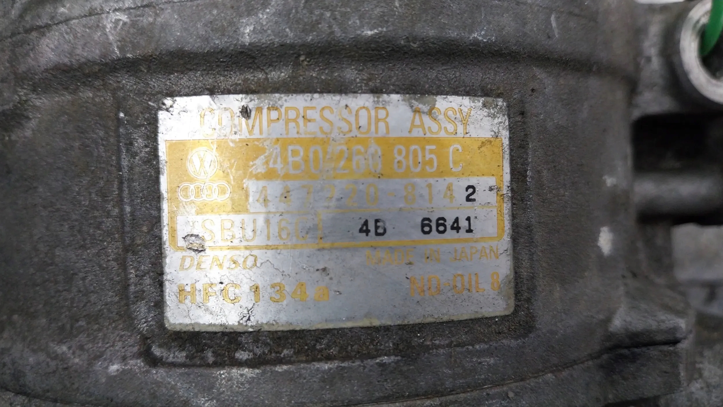 компрессор кондиционера 4B0260805C Audi A4 B5 РЕСТАЙЛИНГ vw PASSAT FL 2.5 tdi