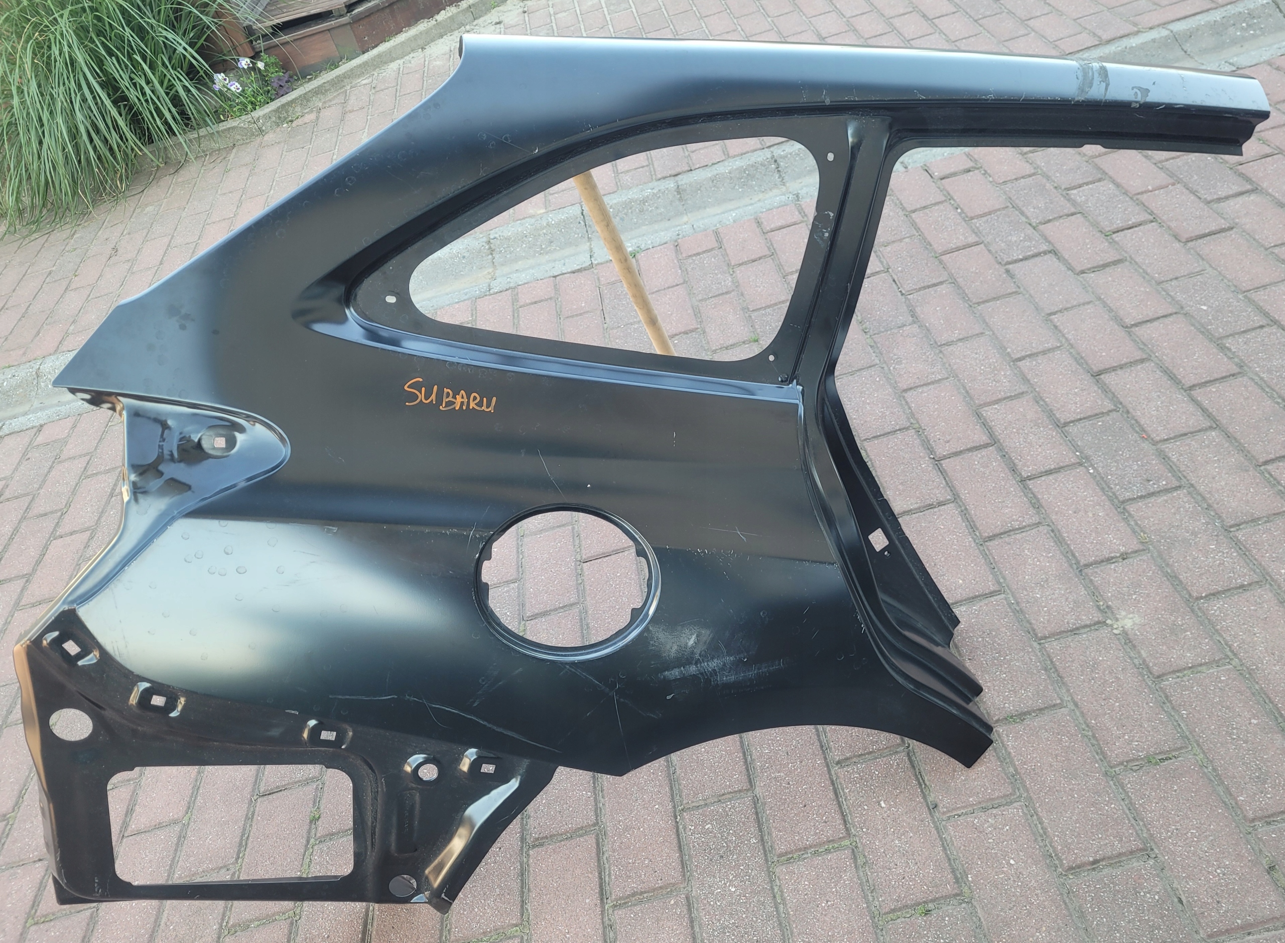 SUBARU LEVORG 14-20 poszycie błotnik prawy tył