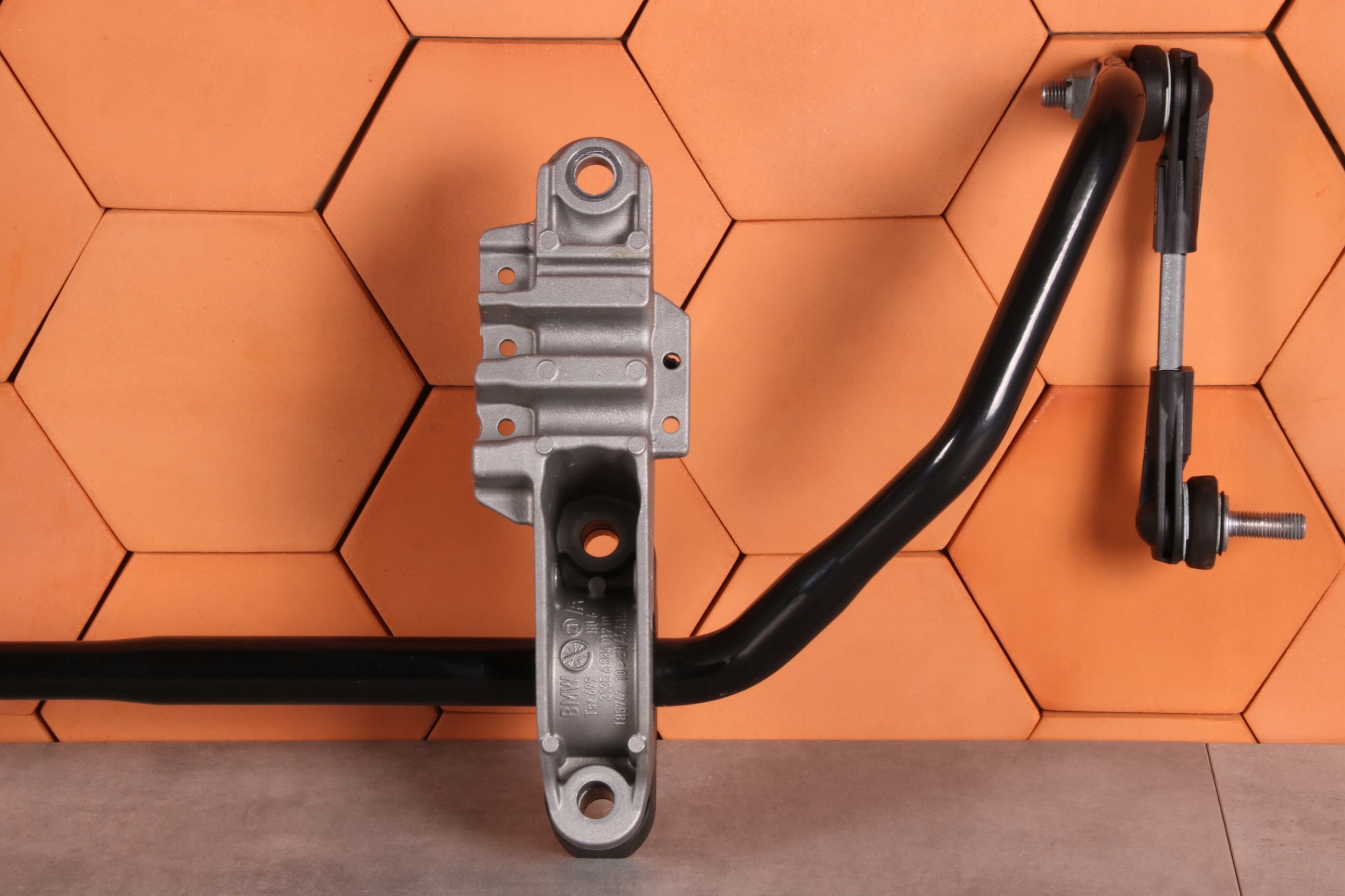 BMW 5 G30 XDRIVE STABILIZATOR front front bar 6873473 31 km !!!