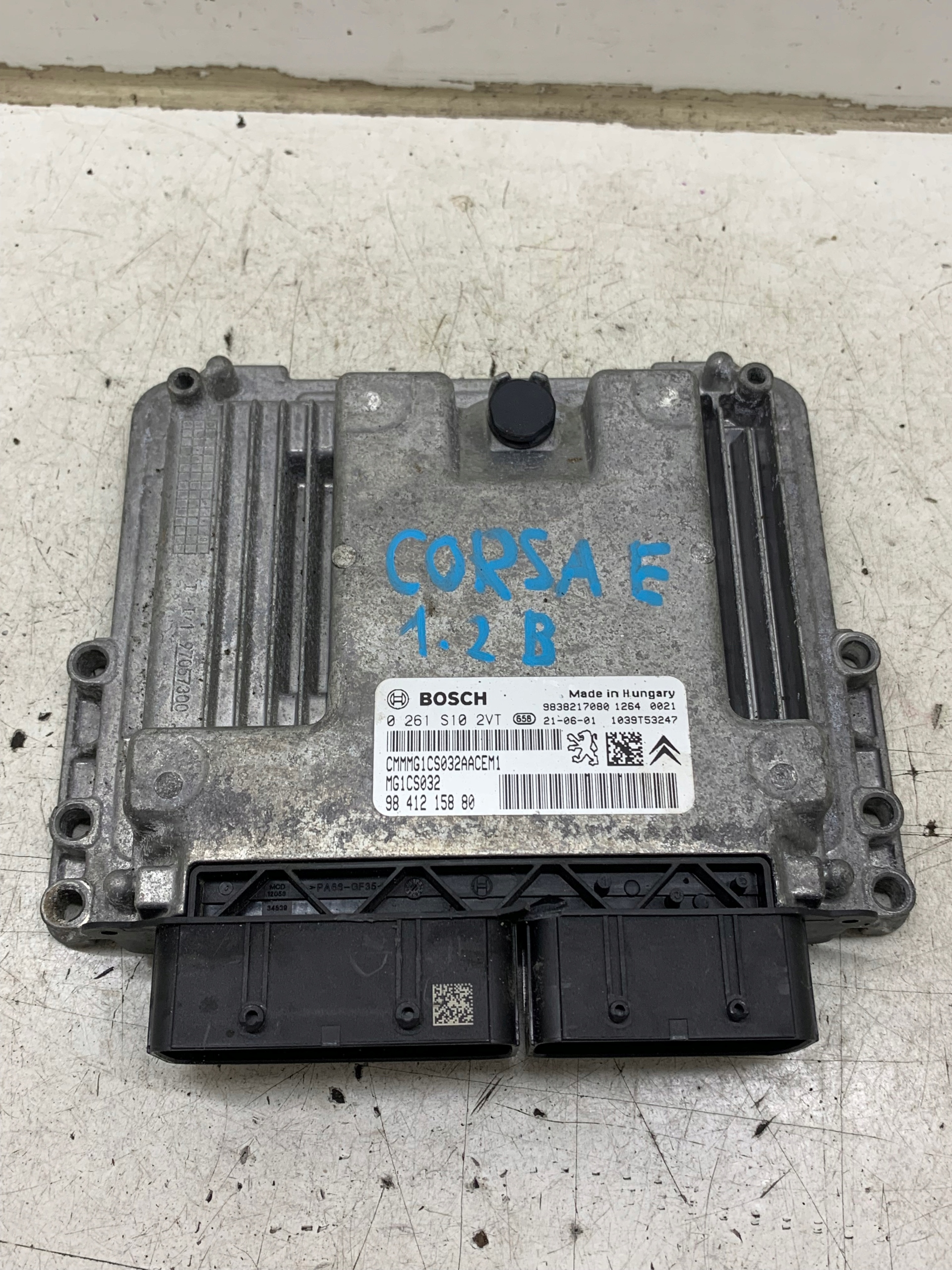 computer control unit of the engine 9841215880 OPEL CORSA F 1.2 PURETECH 19