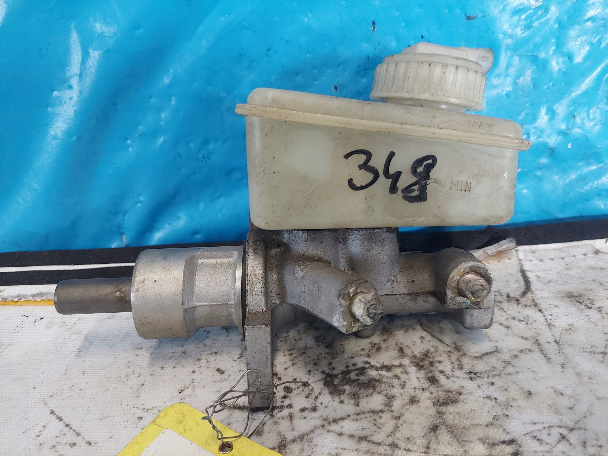 posilovač brzd OMEGA B 2.5 V6 LUCAS 1636