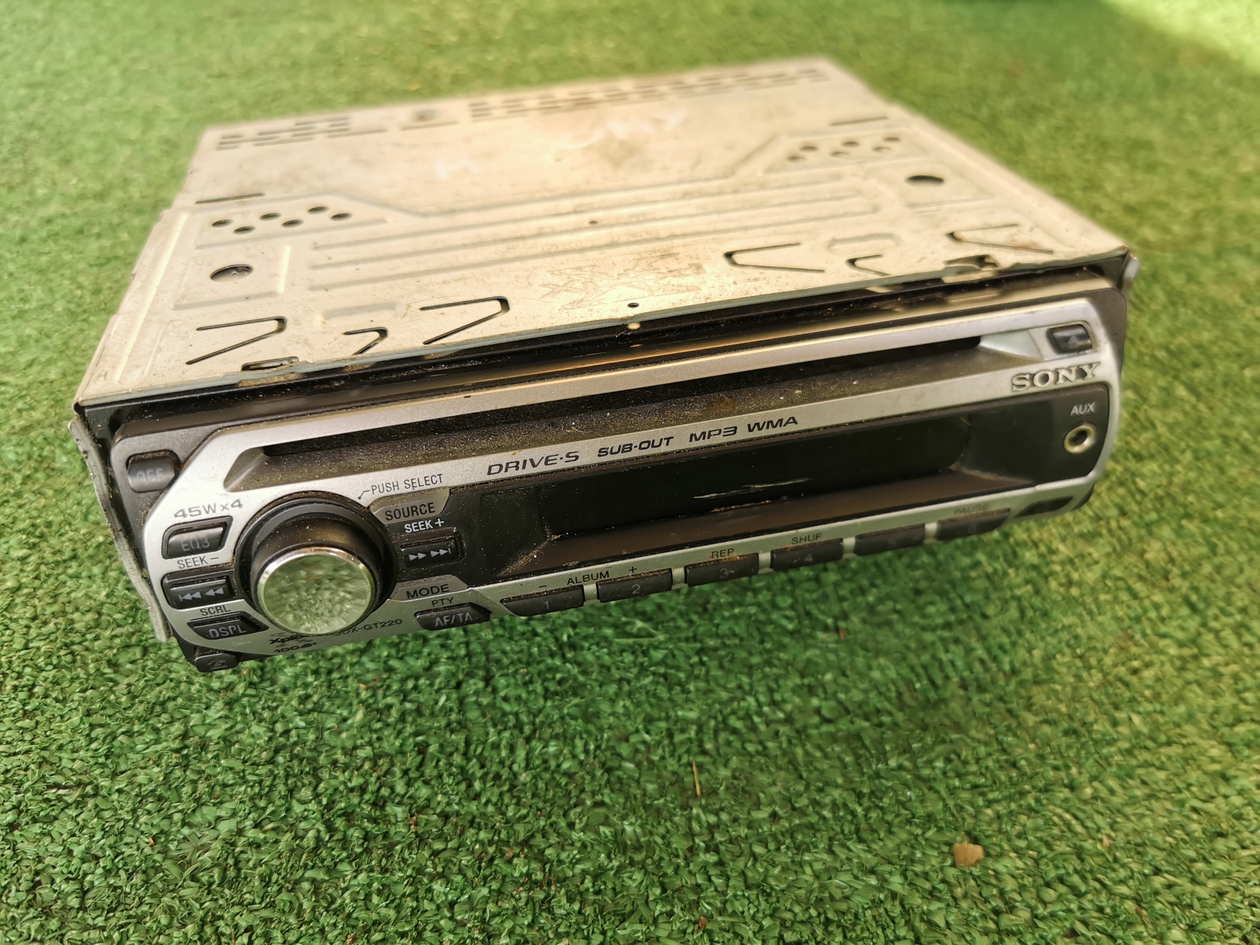 MERCEDES A W168 ORYGINALNE RADIO SONY CD AUX