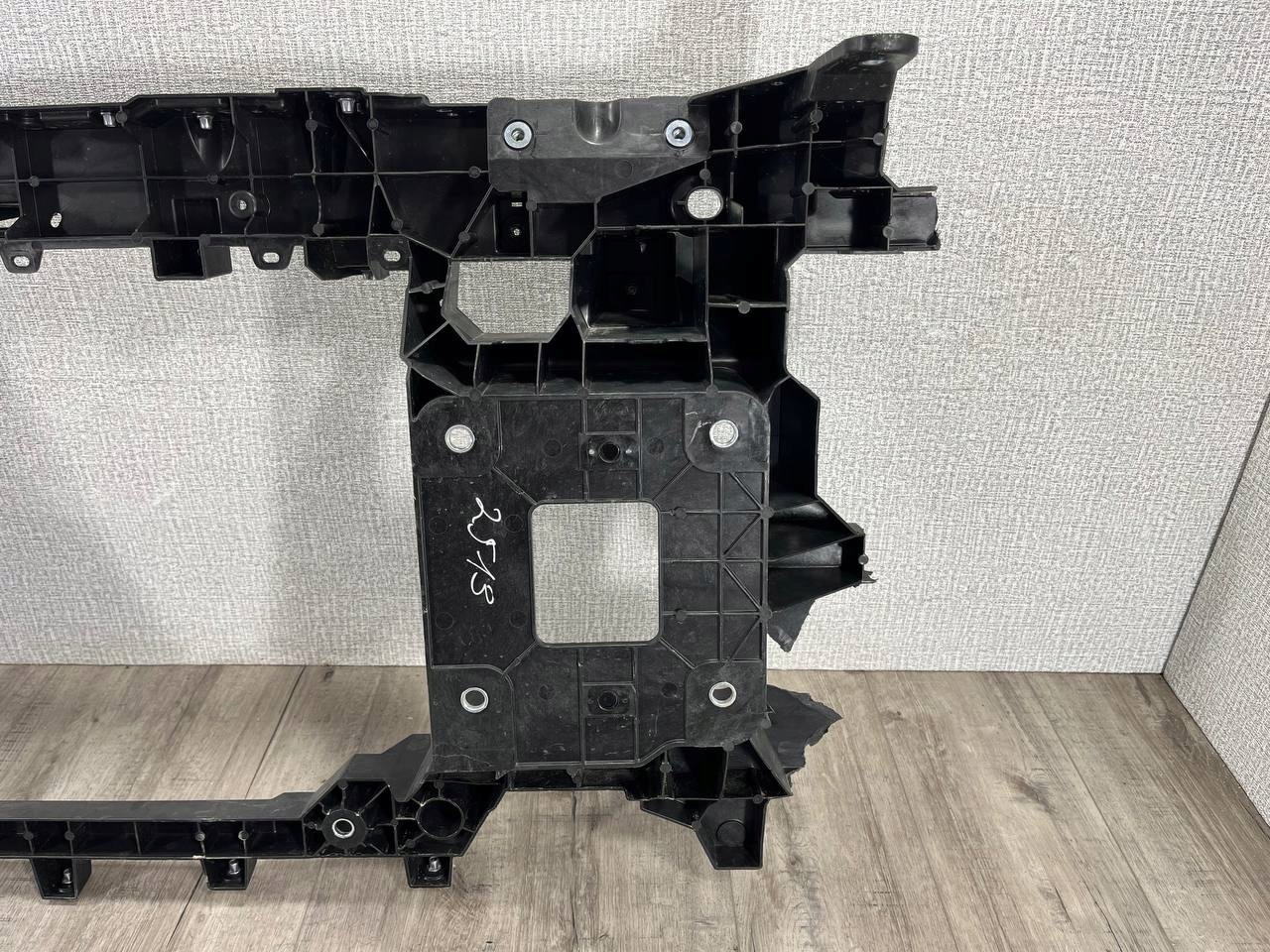 XPENG G6 2023-> face avant 7195100FA1