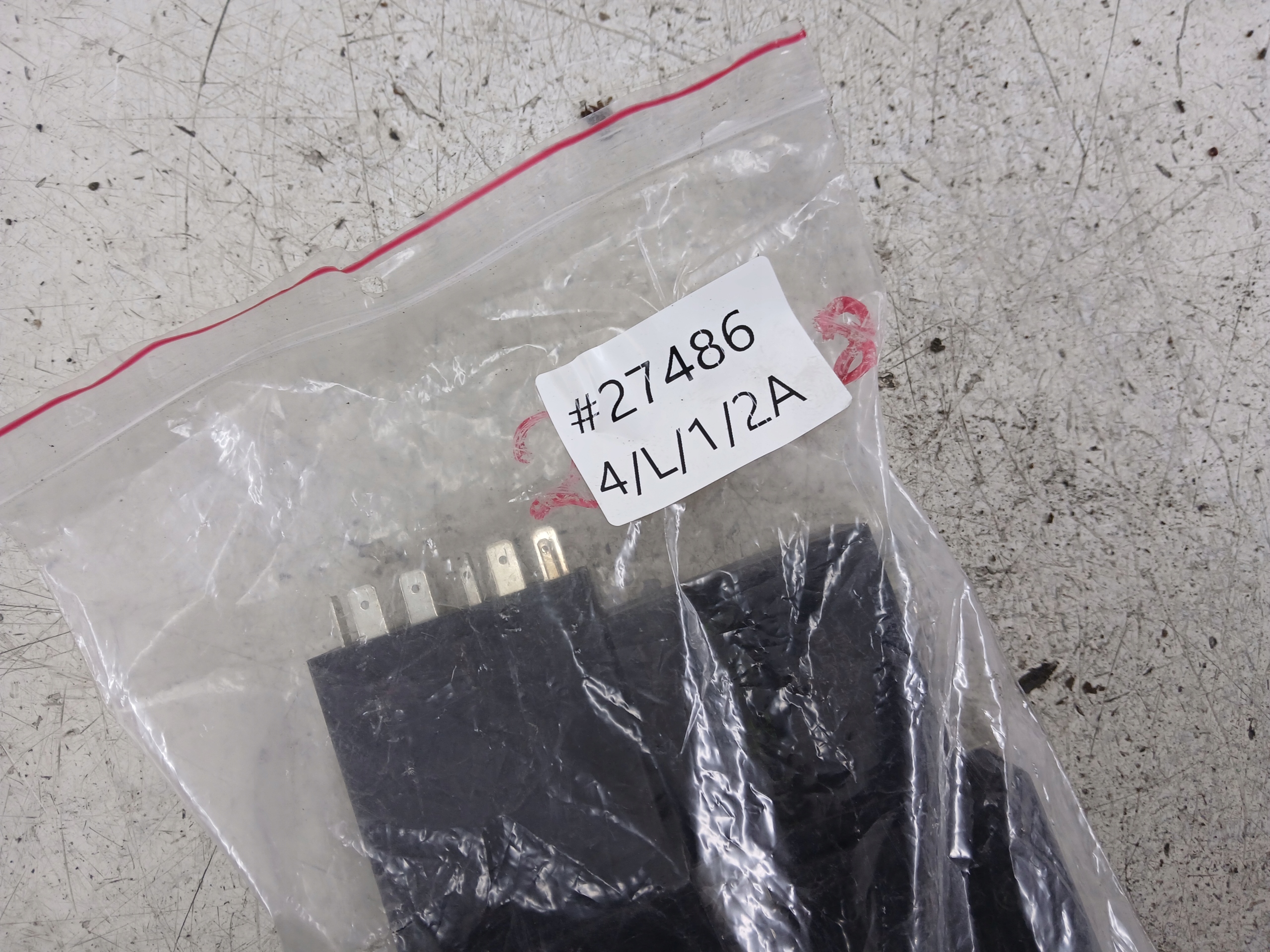 VW PASSAT B5 AUDI A4 B5 Relais Wischer 377