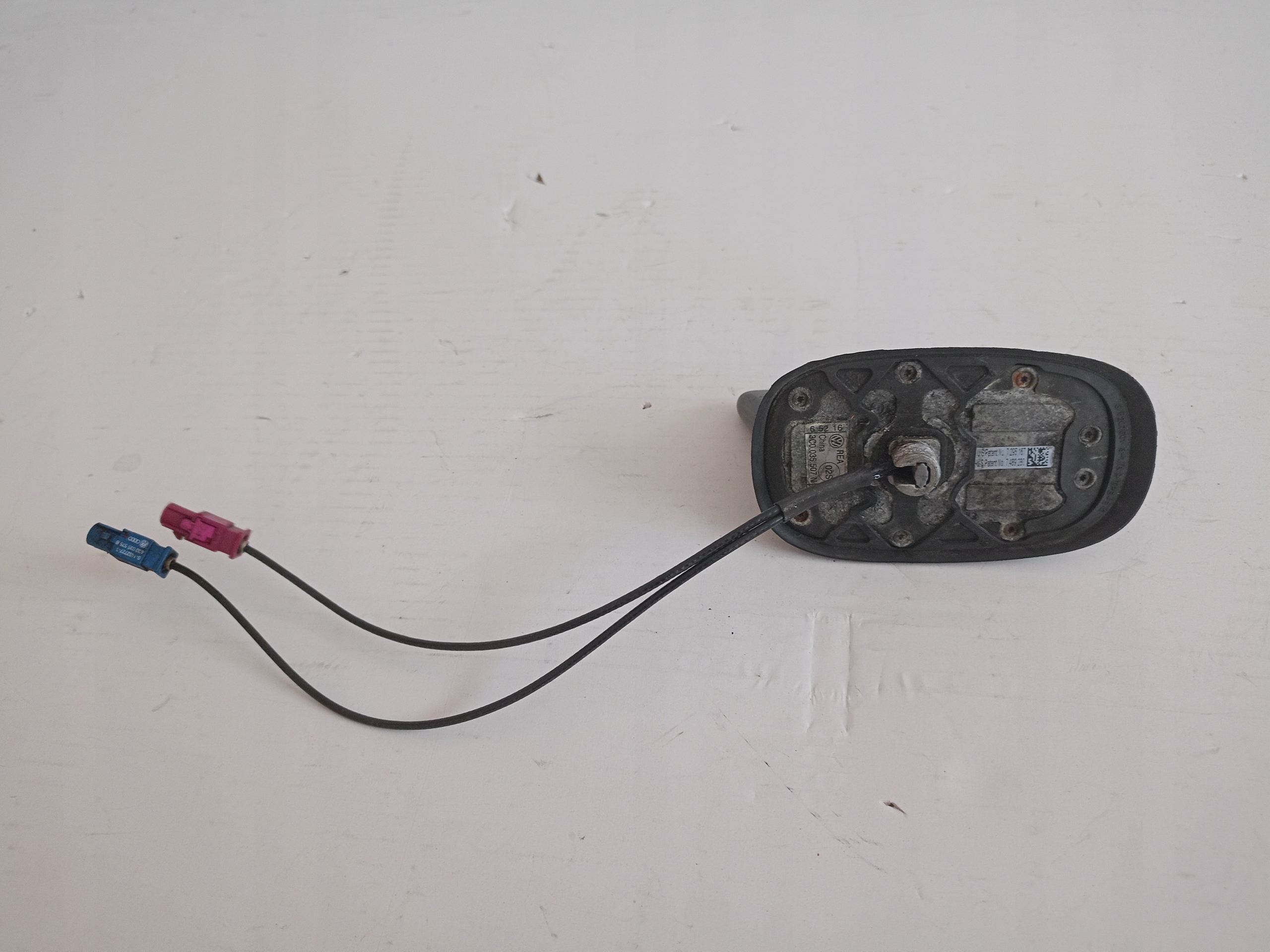 ANTENA DACHOWA 3C0035507N VW Model VW