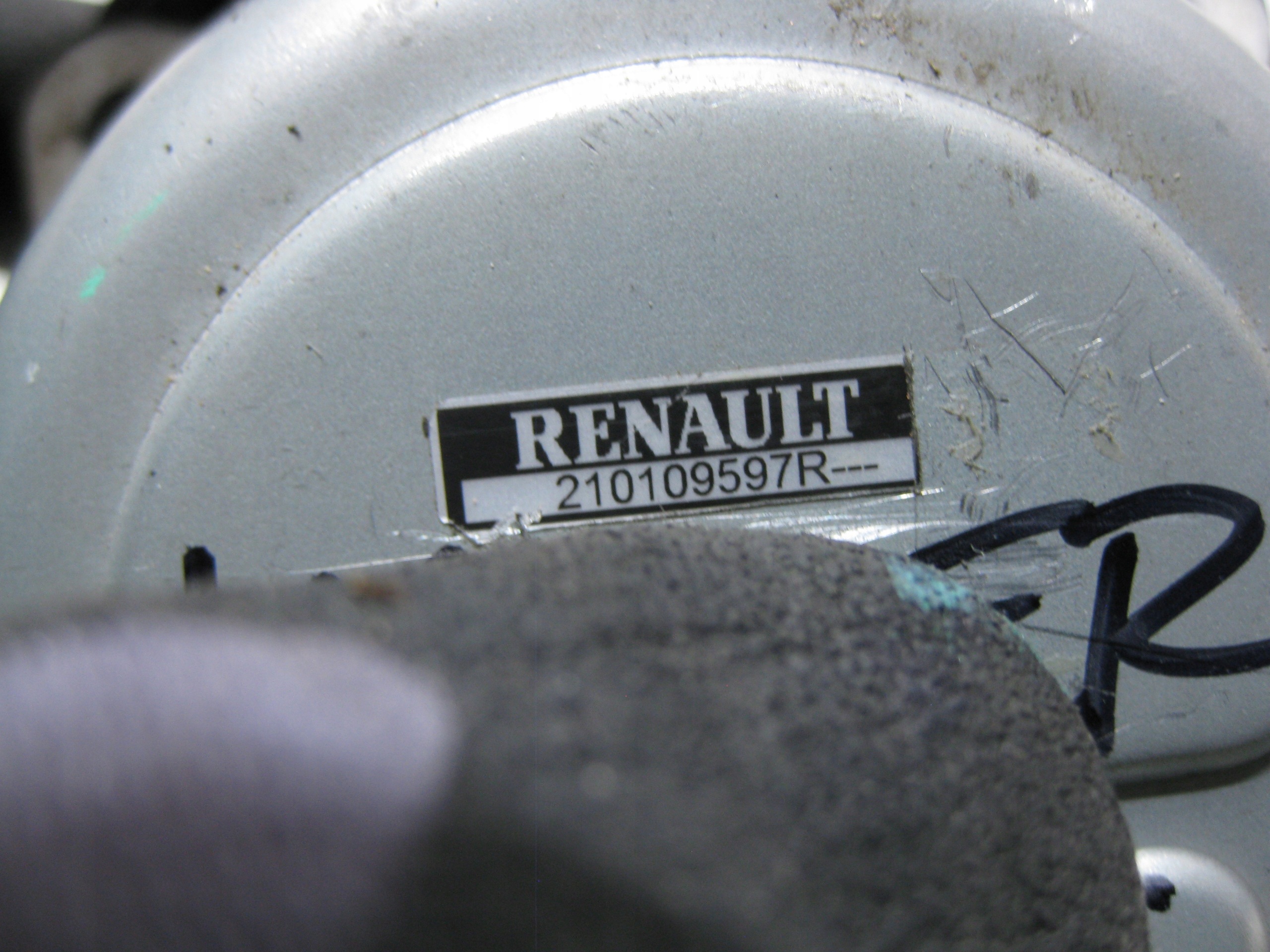 RENAULT MASTER III 2.3DCI vodena pumpa cirkulacije vode 210109597R