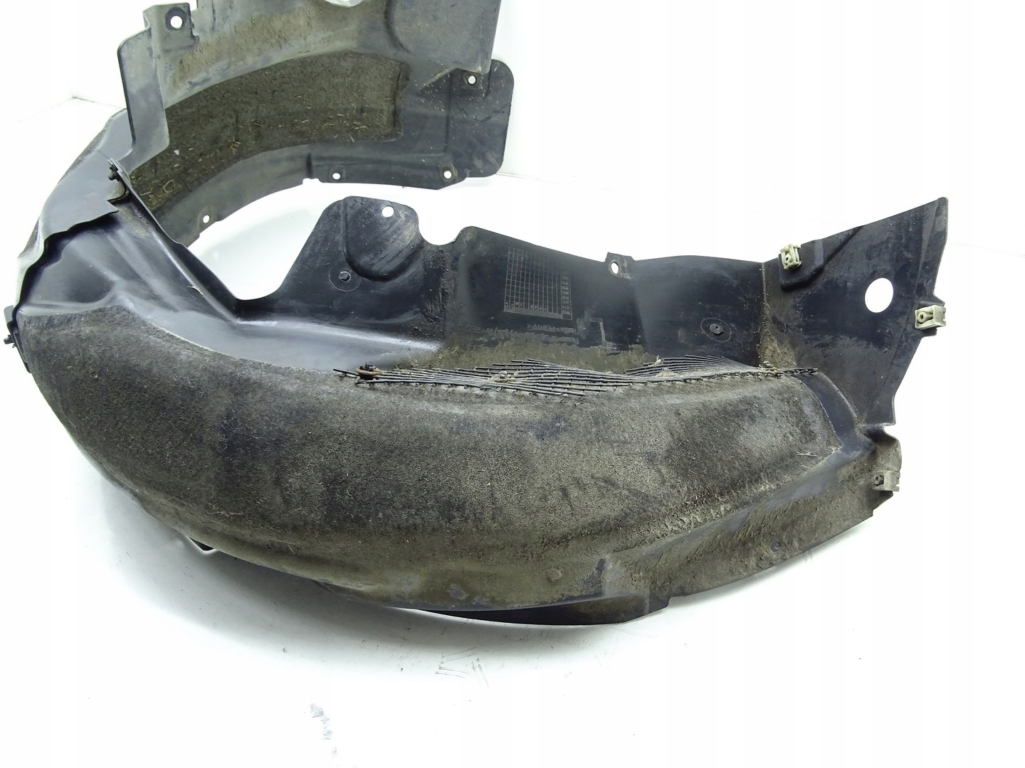 mudguard left rear part left rear. BMW I3 l01 7294637 7294639