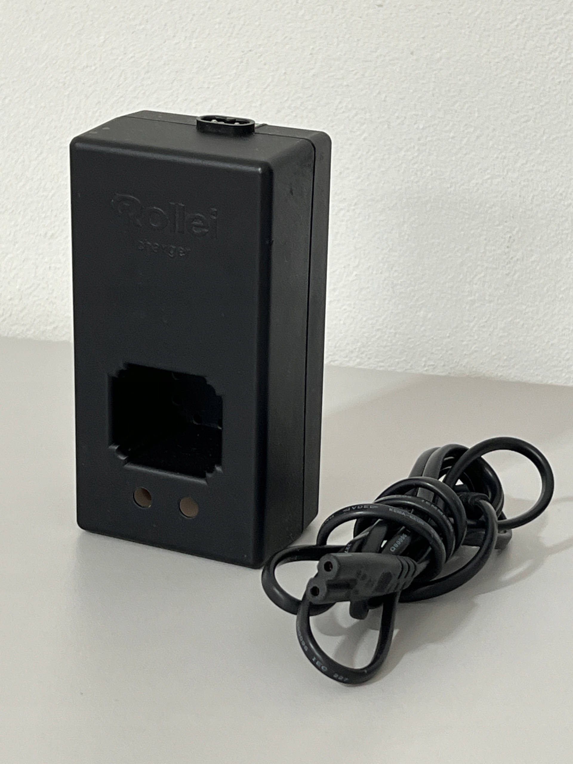 ŁADOWARKA ROLLEI CHARGER G FOR SLX/6006, SPRAWNY!!! >>>