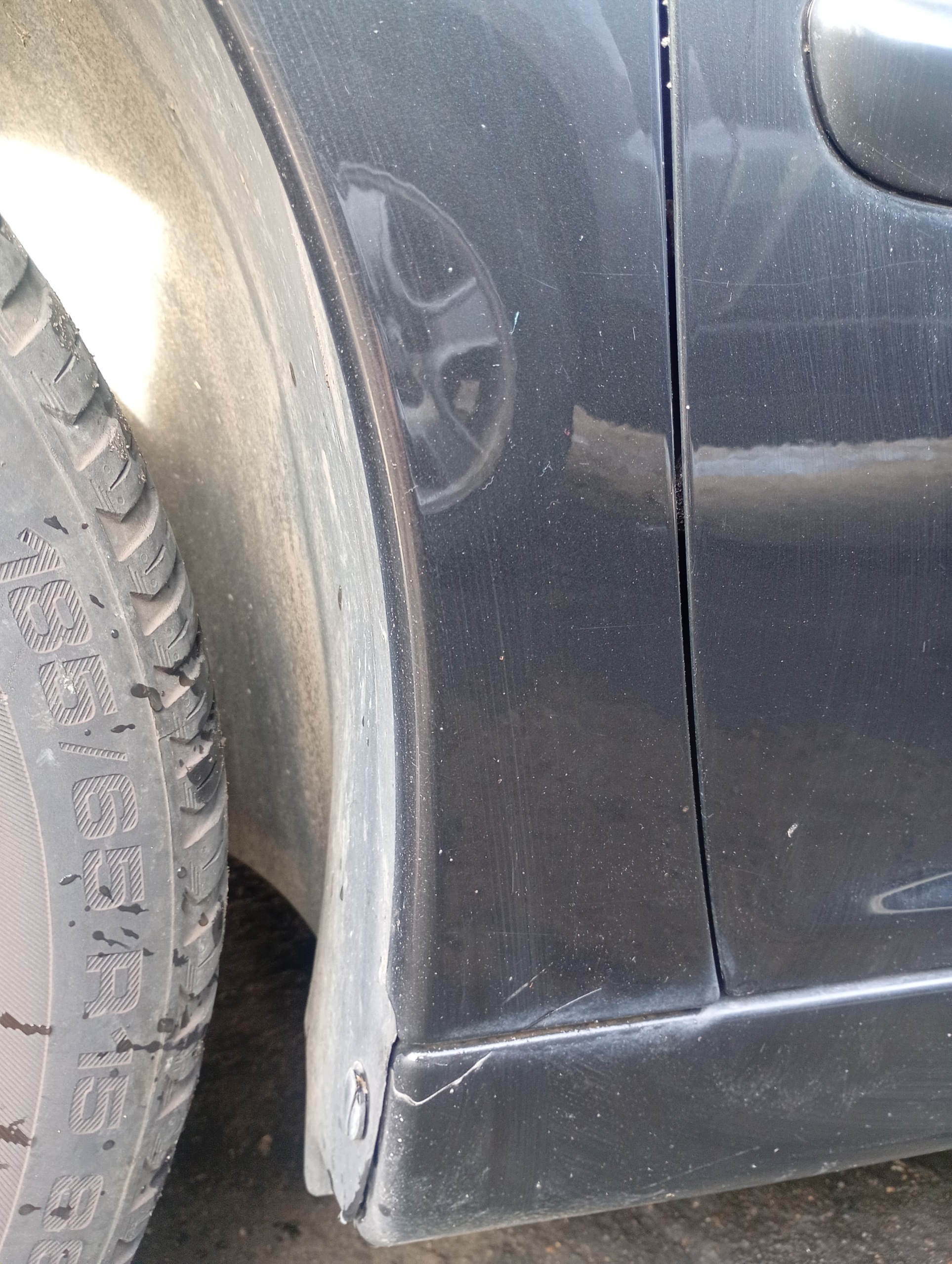 fender left front front Peugeot 207 06-13 code lakieru EXLD