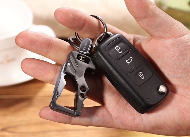 Metalowy Męski Brelok do kluczy paska prezent elegancki z otwieraczem Materiał dominujący inny