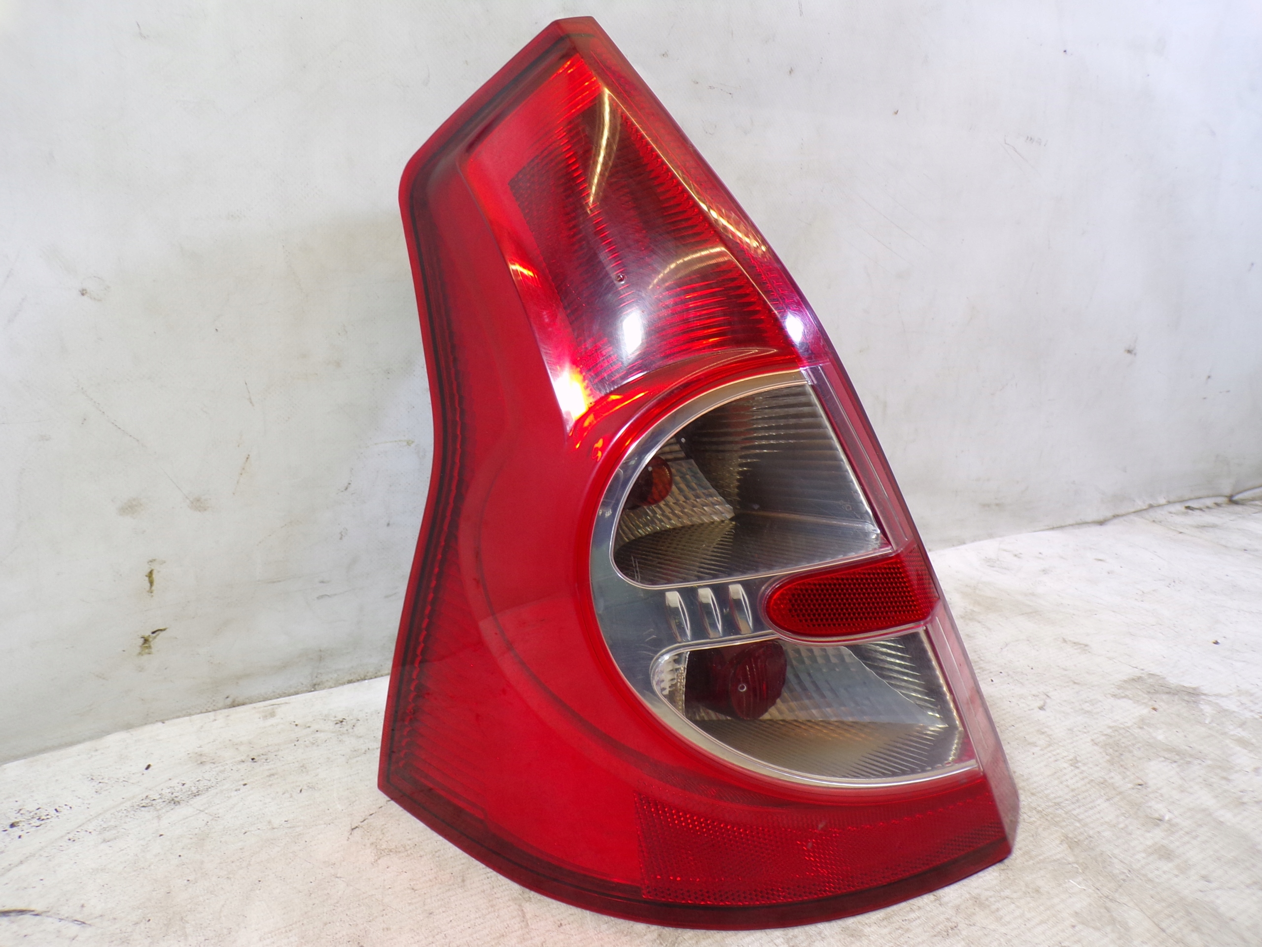 light rear rear part left DACIA SANDERO (K)
