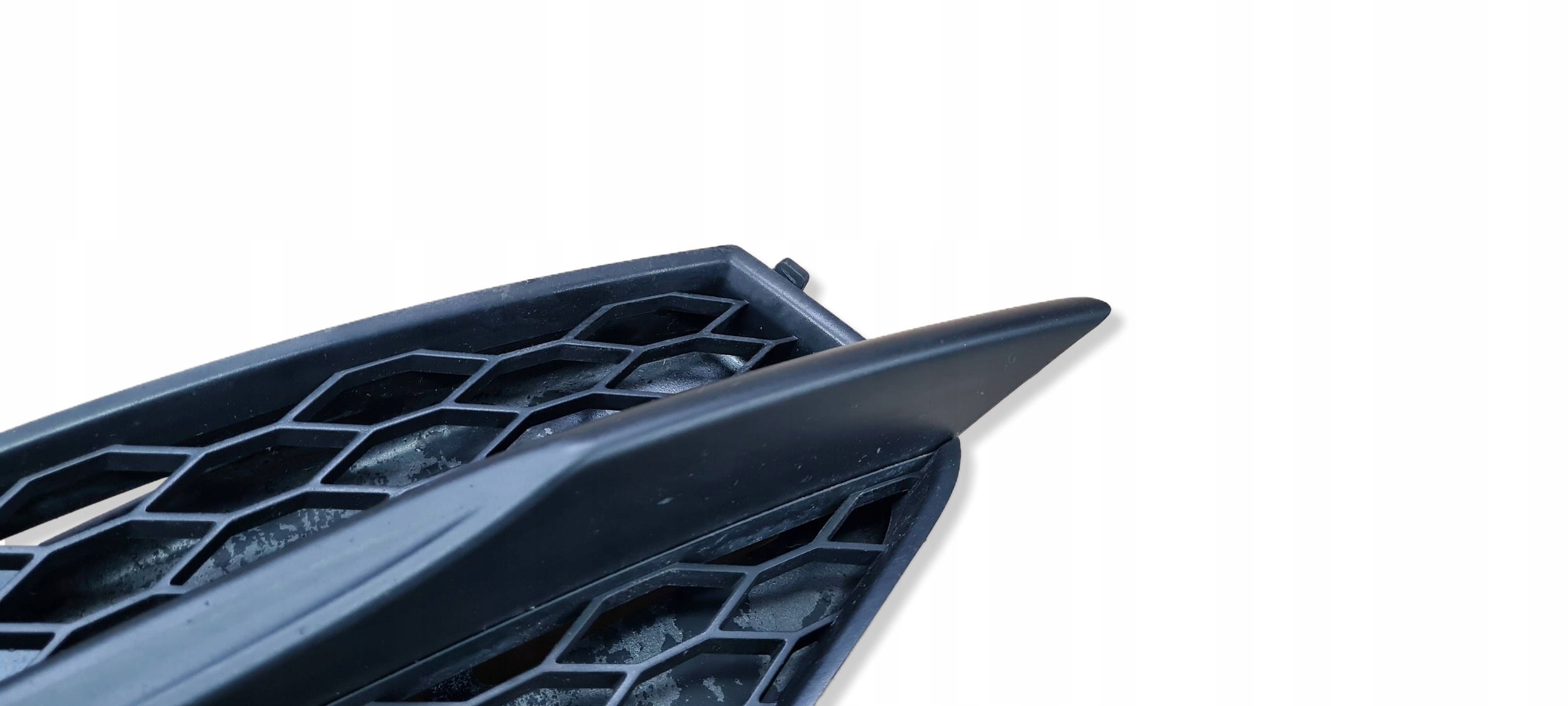 A7 4G grid of a bumper right right front SLINE 4G8807682B 4G8807682D