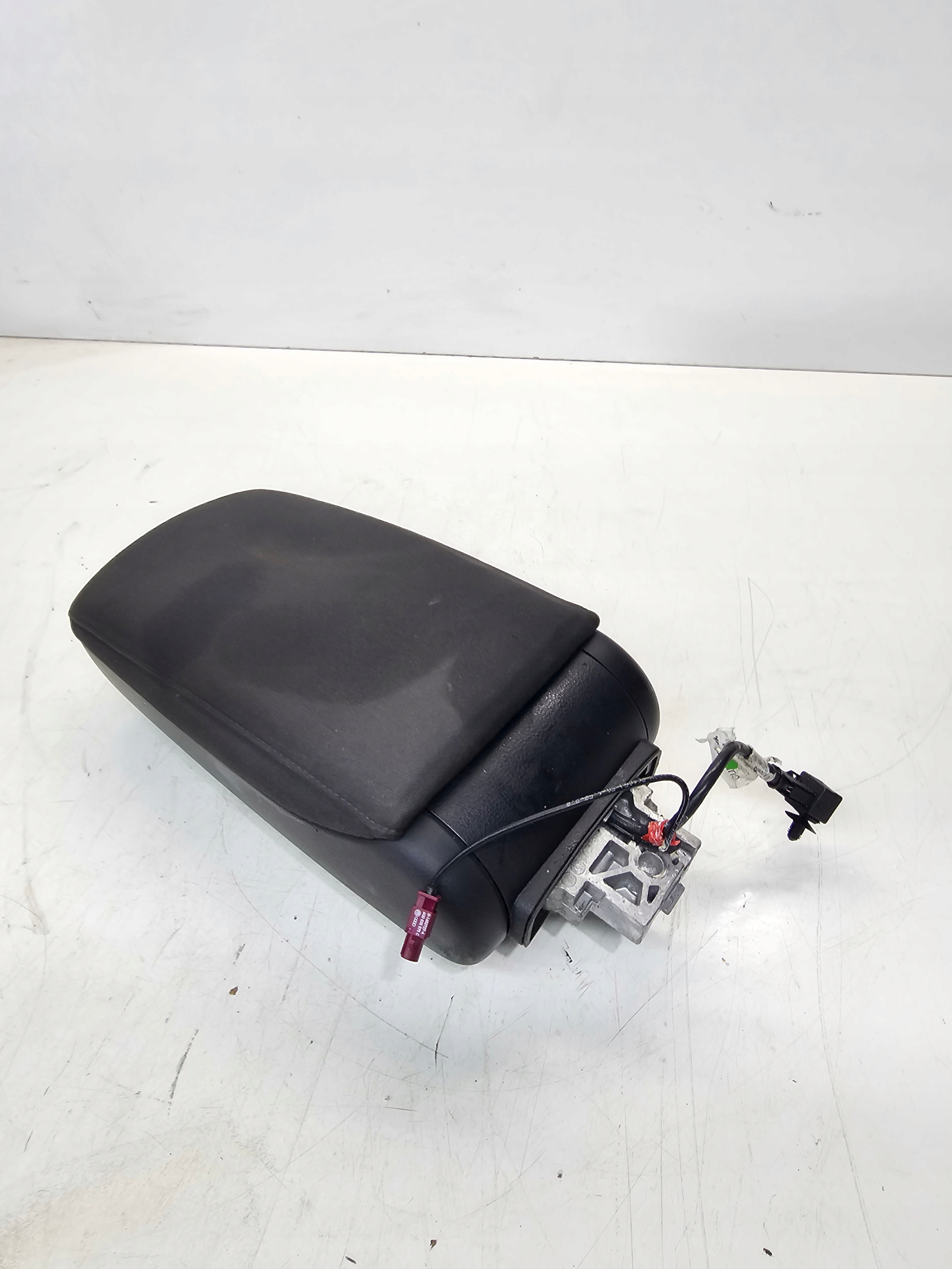 armrest front AUDI A6 C6 *MATERIAL* *1*