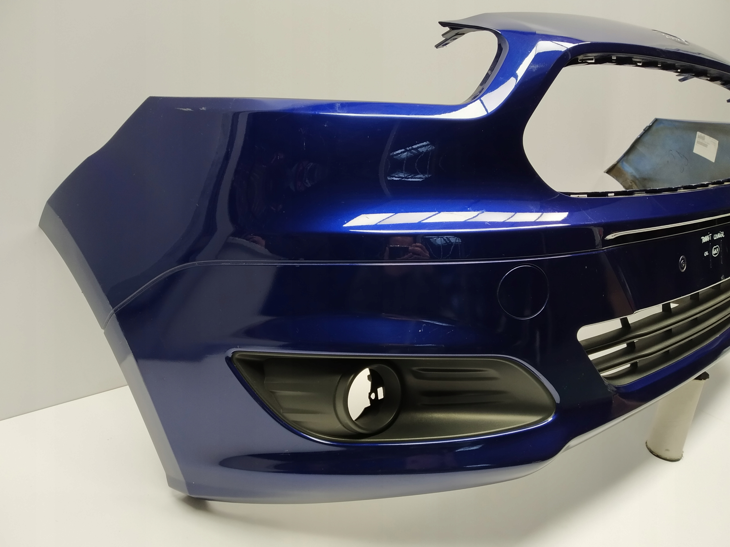 14r-- Ford Tourneo and Courier bumper front blue original