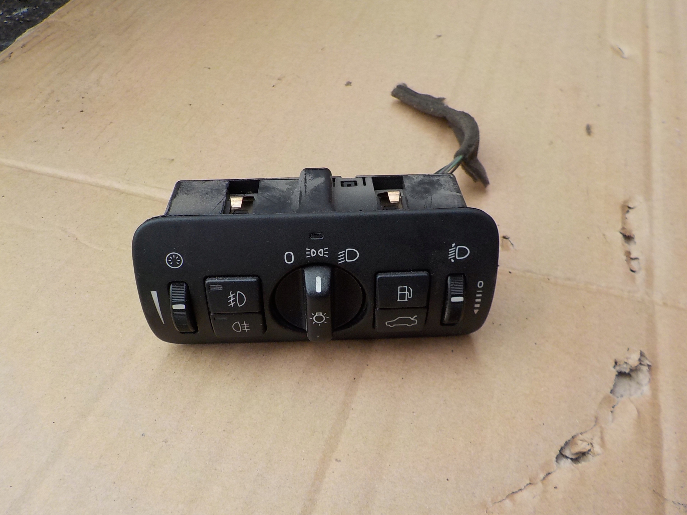 interruttore luci volvo v70 III 2008r 30739415