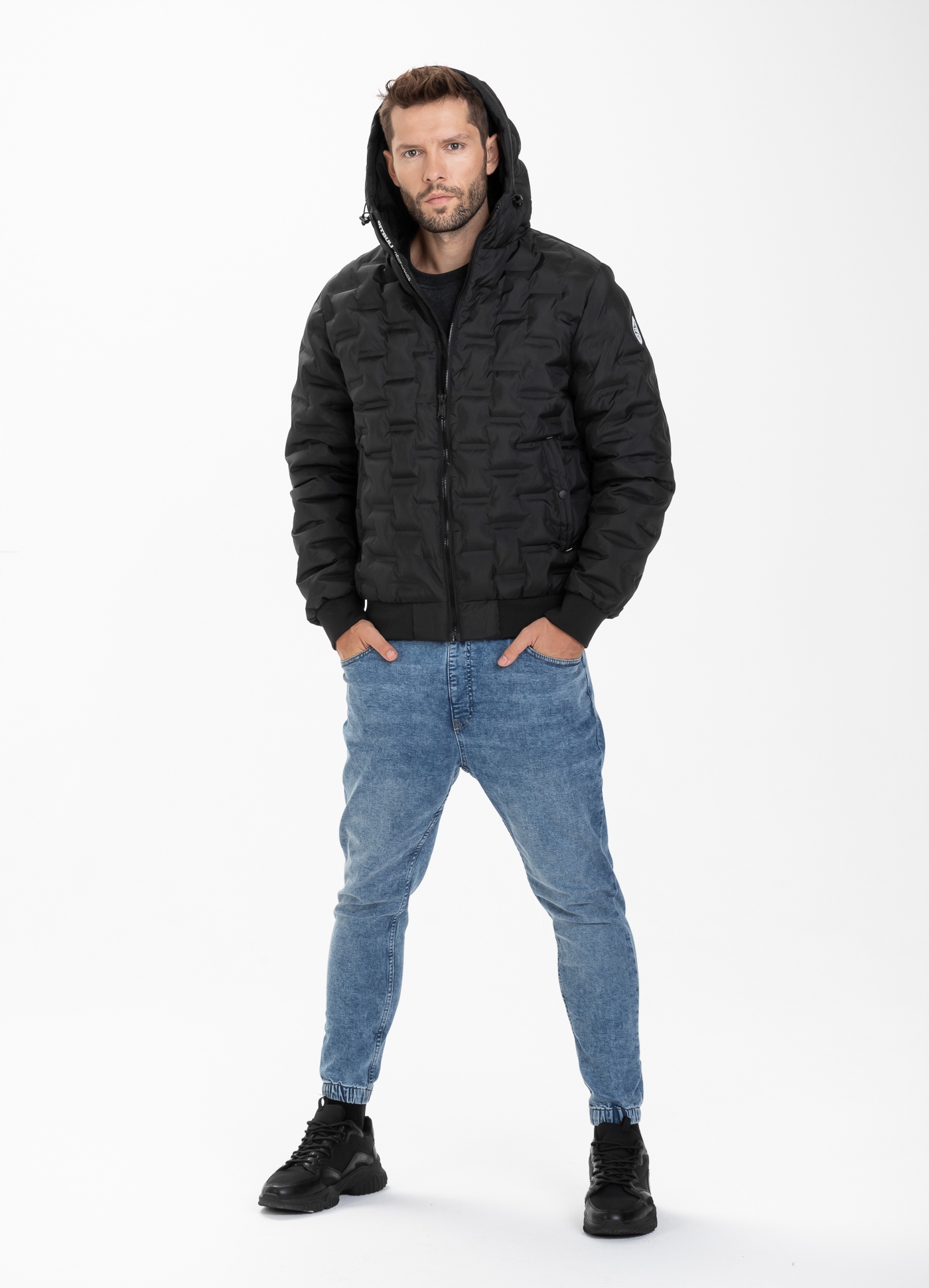 KURTKA ZIMOWA MĘSKA PITBULL PIKOWANA Z KAPTUREM XL Model PITBULL JACKET HOODED CARVER