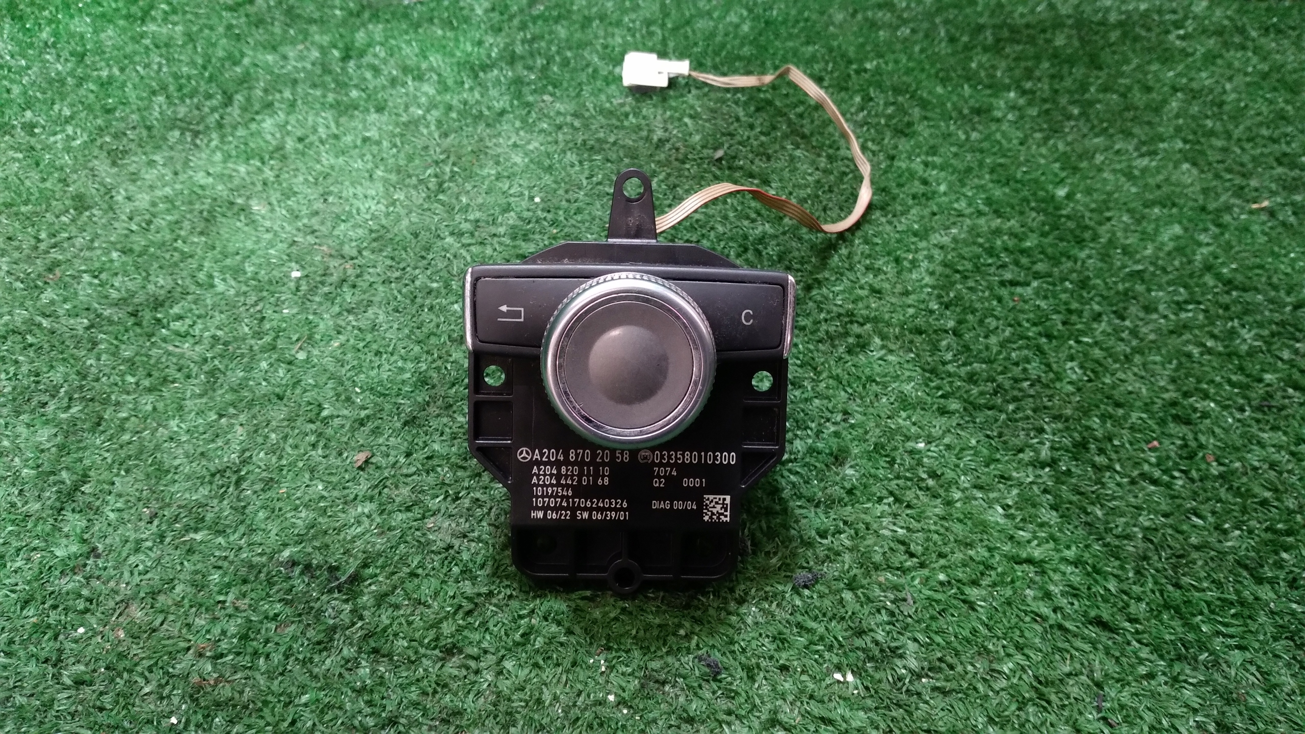 PANEL POKRETLO IDRIVE MERCEDES-BENZ C-KLASA W204 A2048702058