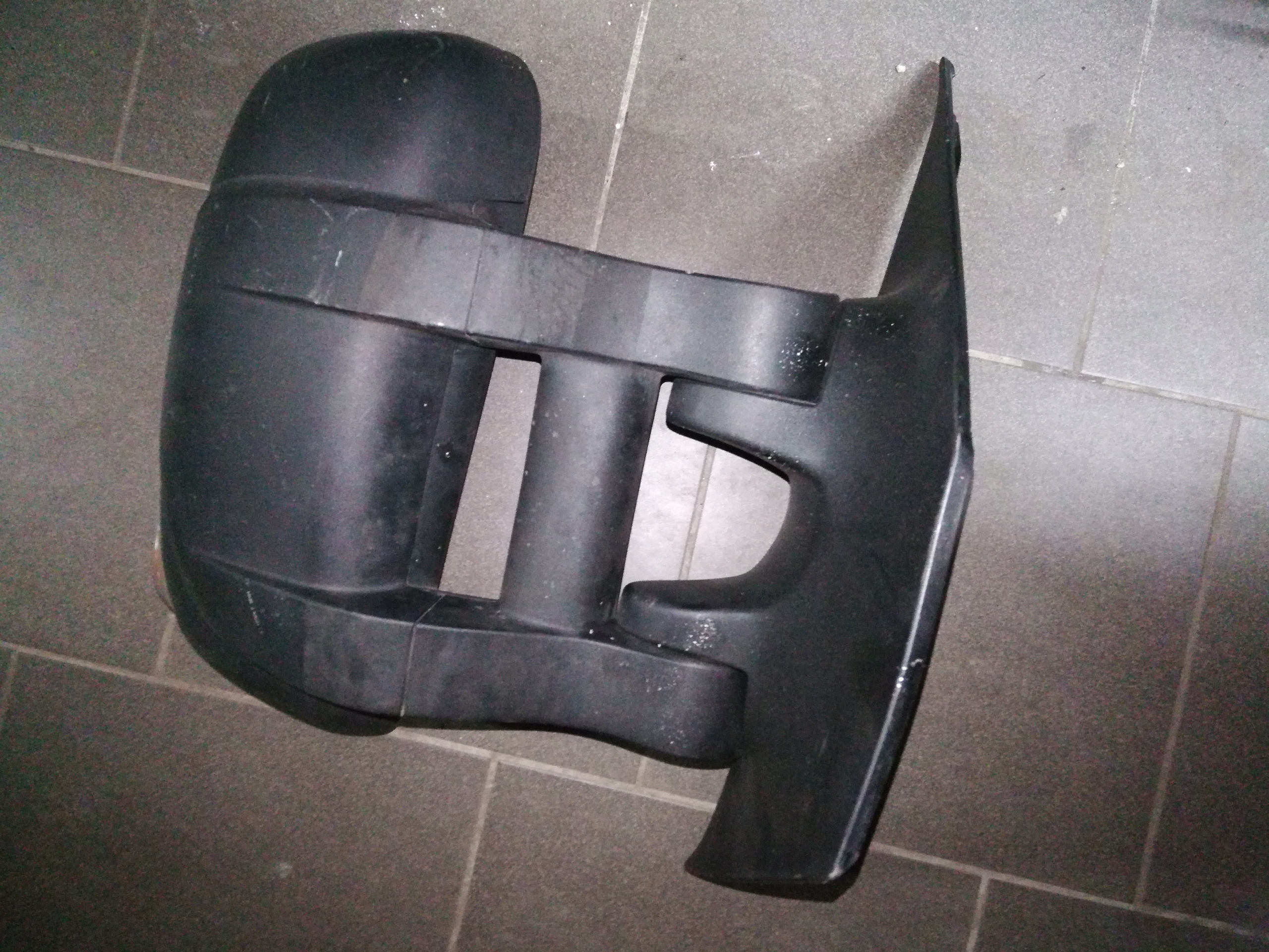 LUSTERKO PRAWE DŁUGIE RENAULT MASTER 2010 - 7 PIN Producent części Renault OE