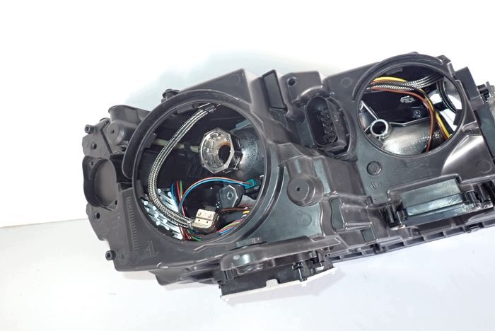 SKODA OCTAVIA III BI-XENON LED 13-17 reflektor left light left 5E1941015B