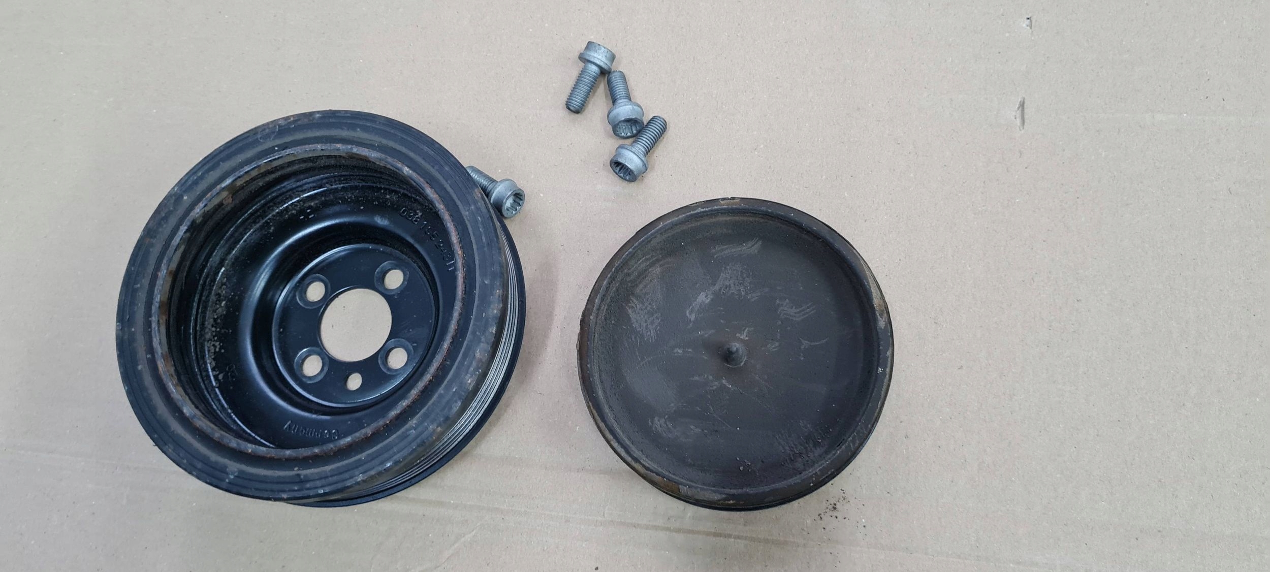 Q5 8R pulley cams 2.0 TDI 038105243M A4 B8 A5 A6